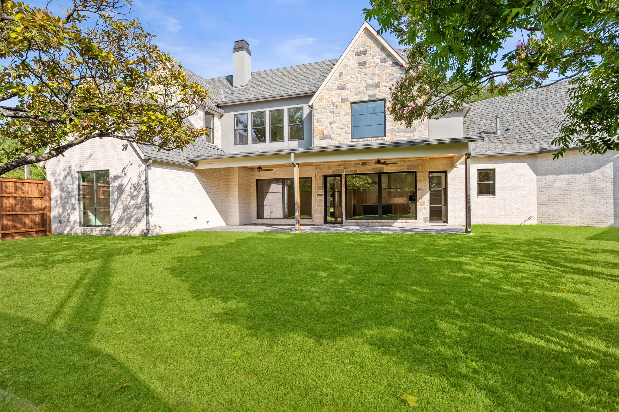 Single Family Residence For Sale in Dallas County , 1211 Seminole Drive, Richardson, Texas 75080, 5 Bedroom, 6 Bathroom, 2 Garage spaces, 5,340 Sqft, built in 2025, New Construction - Complete, mls#21151020, Real Estate Agent in Richardson, Homes For Sale in Dallas county, Homes For Sale in Richardson, Realtor in Richardson Texas, Real Estate Brokerage Independent Realty Texas, Luminita Cordes Realtor