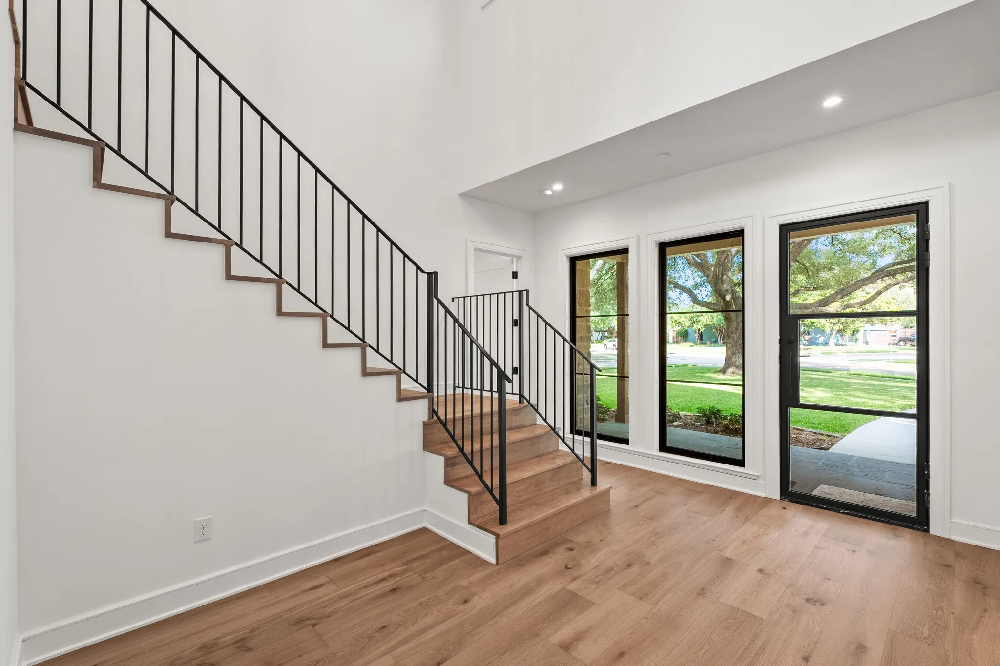 Single Family Residence For Sale in Dallas County , 1211 Seminole Drive, Richardson, Texas 75080, 5 Bedroom, 6 Bathroom, 2 Garage spaces, 5,340 Sqft, built in 2025, New Construction - Complete, mls#21151020, Real Estate Agent in Richardson, Homes For Sale in Dallas county, Homes For Sale in Richardson, Realtor in Richardson Texas, Real Estate Brokerage Independent Realty Texas, Luminita Cordes Realtor