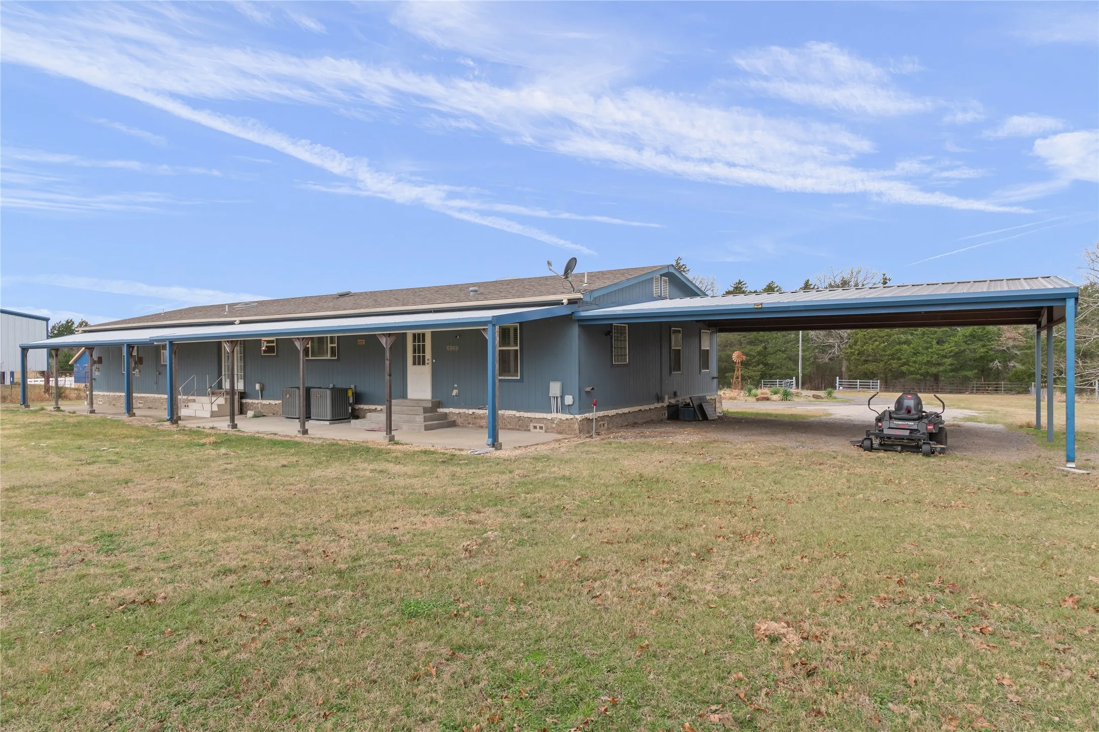 Farm For Sale in Van Zandt County , 370 VZ County Road 4134, Canton, Texas 75103, 4 Bedroom, 3 Bathroom, Garage spaces, 2,624 Sqft, built in 2011, Preowned, mls#21128574, Real Estate Agent in Canton, Homes For Sale in Van Zandt county, Homes For Sale in Canton, Realtor in Canton Texas, Real Estate Brokerage Independent Realty Texas, Luminita Cordes Realtor
