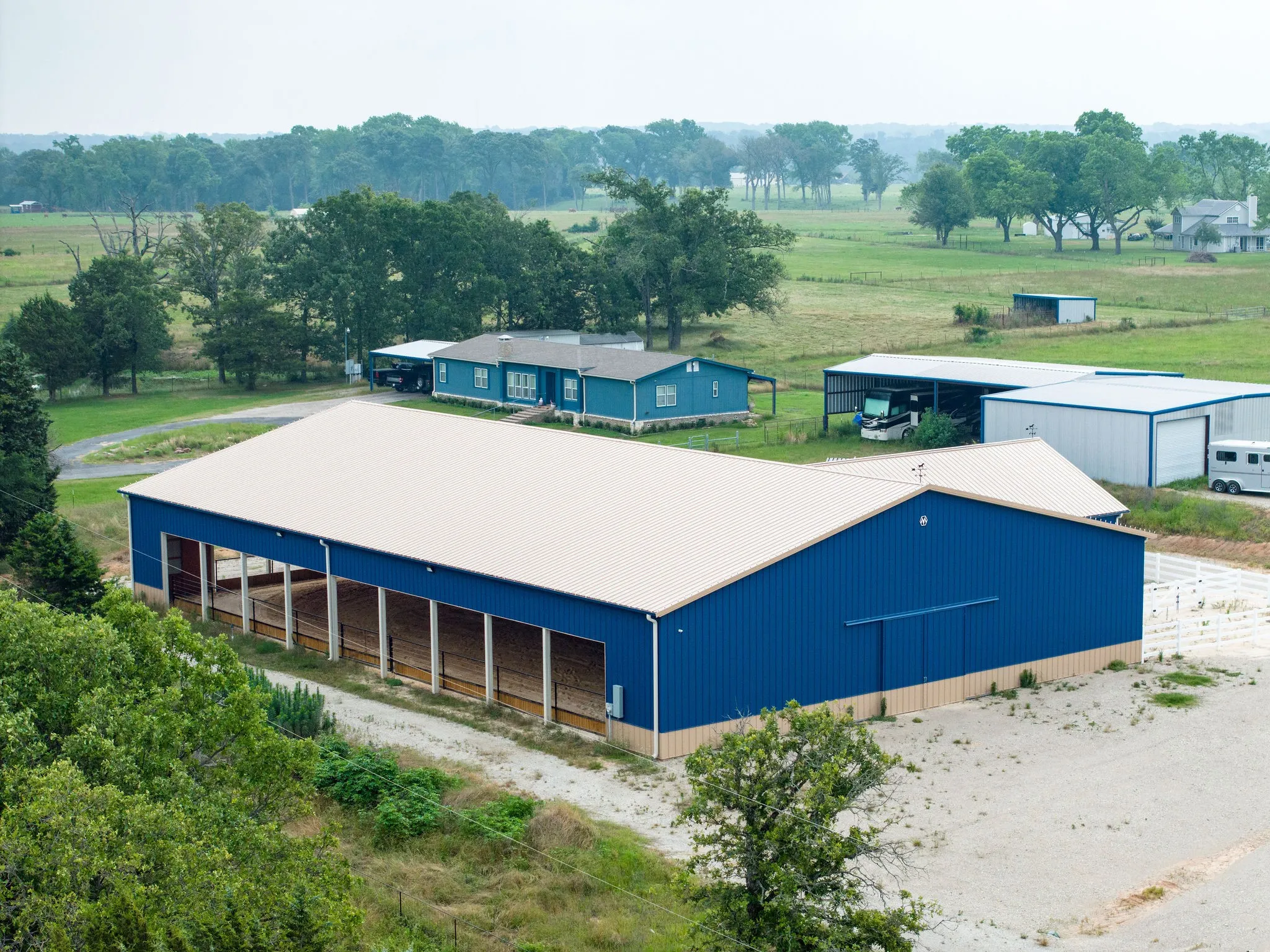Farm For Sale in Van Zandt County , 370 VZ County Road 4134, Canton, Texas 75103, 4 Bedroom, 3 Bathroom, Garage spaces, 2,624 Sqft, built in 2011, Preowned, mls#21128574, Real Estate Agent in Canton, Homes For Sale in Van Zandt county, Homes For Sale in Canton, Realtor in Canton Texas, Real Estate Brokerage Independent Realty Texas, Luminita Cordes Realtor
