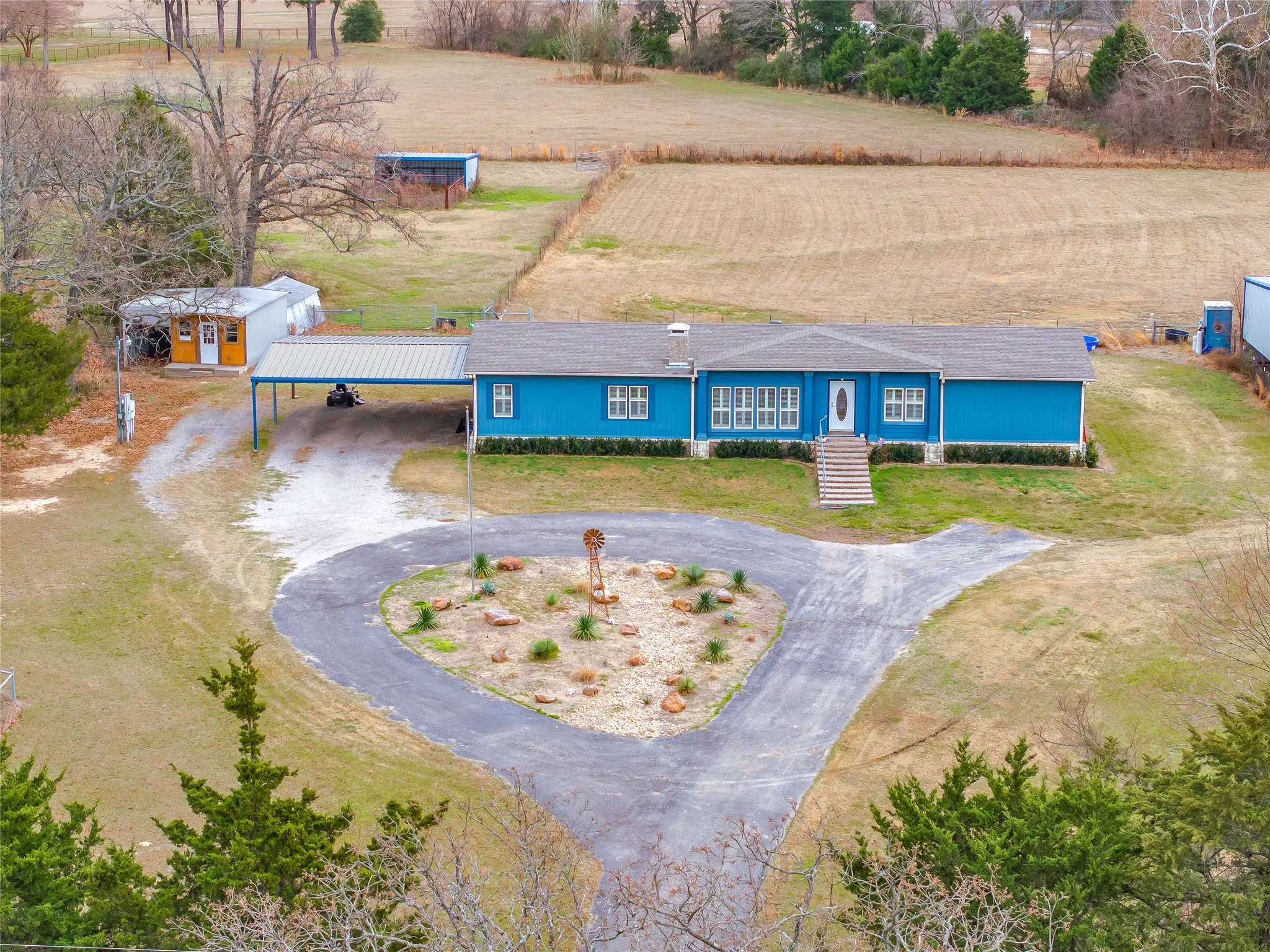 Farm For Sale in Van Zandt County , 370 VZ County Road 4134, Canton, Texas 75103, 4 Bedroom, 3 Bathroom, Garage spaces, 2,624 Sqft, built in 2011, Preowned, mls#21128574, Real Estate Agent in Canton, Homes For Sale in Van Zandt county, Homes For Sale in Canton, Realtor in Canton Texas, Real Estate Brokerage Independent Realty Texas, Luminita Cordes Realtor