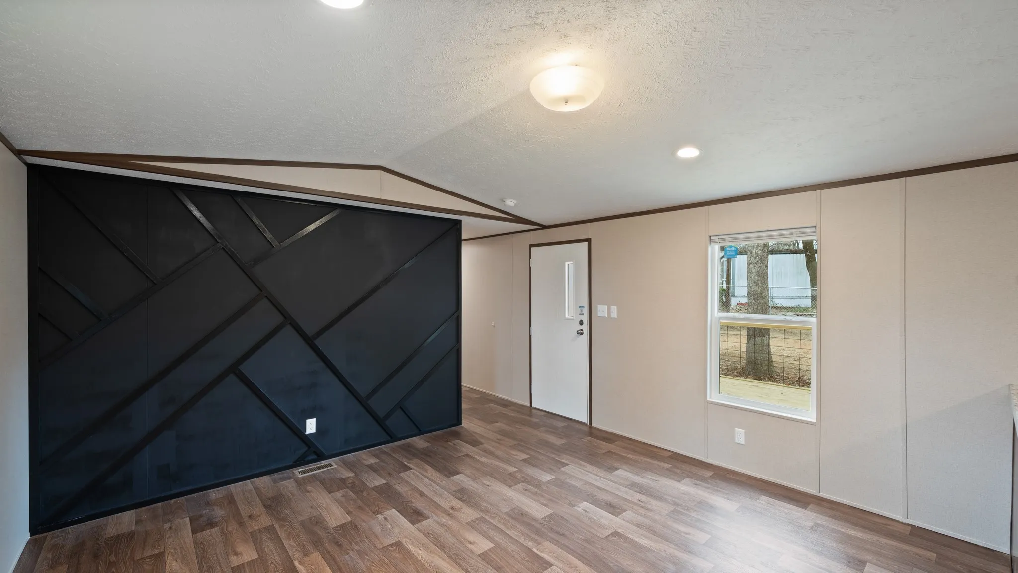 Mobile Home For Sale in Henderson County , 721 Queens Drive, Tool, Texas 75143, 3 Bedroom, 2 Bathroom, Garage spaces, 924 Sqft, built in 2025, mls#21151420, Real Estate Agent in Tool, Homes For Sale in Henderson county, Homes For Sale in Tool, Realtor in Tool Texas, Real Estate Brokerage Independent Realty Texas, Luminita Cordes Realtor