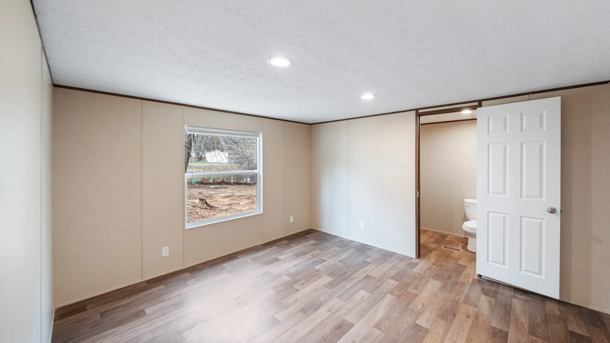 Mobile Home For Sale in Henderson County , 721 Queens Drive, Tool, Texas 75143, 3 Bedroom, 2 Bathroom, Garage spaces, 924 Sqft, built in 2025, mls#21151420, Real Estate Agent in Tool, Homes For Sale in Henderson county, Homes For Sale in Tool, Realtor in Tool Texas, Real Estate Brokerage Independent Realty Texas, Luminita Cordes Realtor