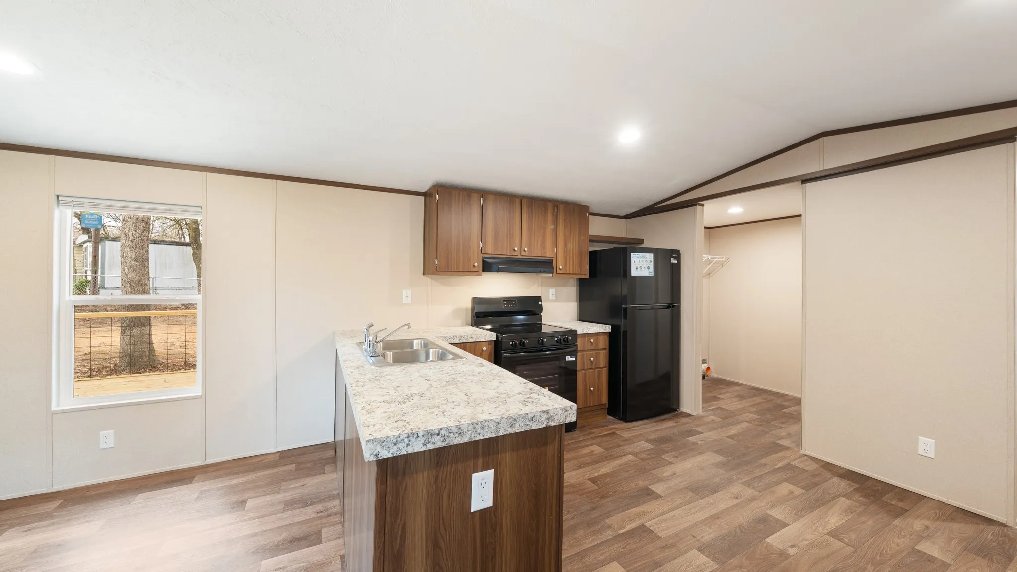 Mobile Home For Sale in Henderson County , 721 Queens Drive, Tool, Texas 75143, 3 Bedroom, 2 Bathroom, Garage spaces, 924 Sqft, built in 2025, mls#21151420, Real Estate Agent in Tool, Homes For Sale in Henderson county, Homes For Sale in Tool, Realtor in Tool Texas, Real Estate Brokerage Independent Realty Texas, Luminita Cordes Realtor