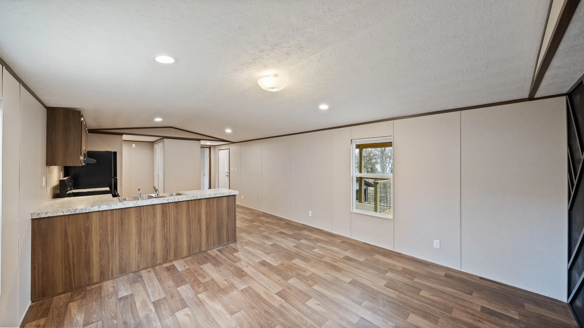 Mobile Home For Sale in Henderson County , 721 Queens Drive, Tool, Texas 75143, 3 Bedroom, 2 Bathroom, Garage spaces, 924 Sqft, built in 2025, mls#21151420, Real Estate Agent in Tool, Homes For Sale in Henderson county, Homes For Sale in Tool, Realtor in Tool Texas, Real Estate Brokerage Independent Realty Texas, Luminita Cordes Realtor