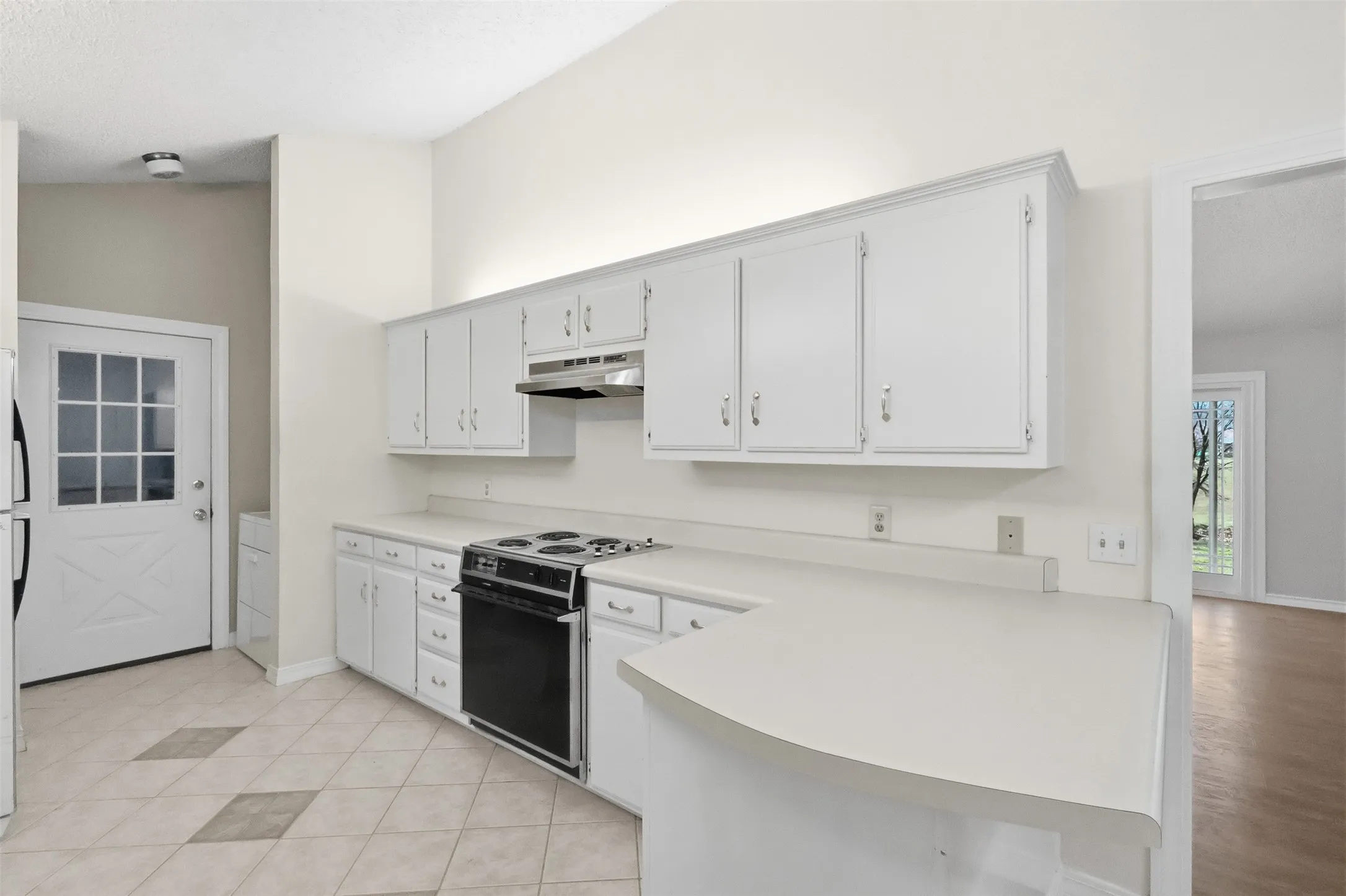 Single Family Residence For Sale in Titus County , 132 CR 2933, Pittsburg, Texas 75686, 3 Bedroom, 2 Bathroom, 2 Garage spaces, 175 Sqft, built in 1986, mls#21151545, Real Estate Agent in Pittsburg, Homes For Sale in Titus county, Homes For Sale in Pittsburg, Realtor in Pittsburg Texas, Real Estate Brokerage Independent Realty Texas, Luminita Cordes Realtor