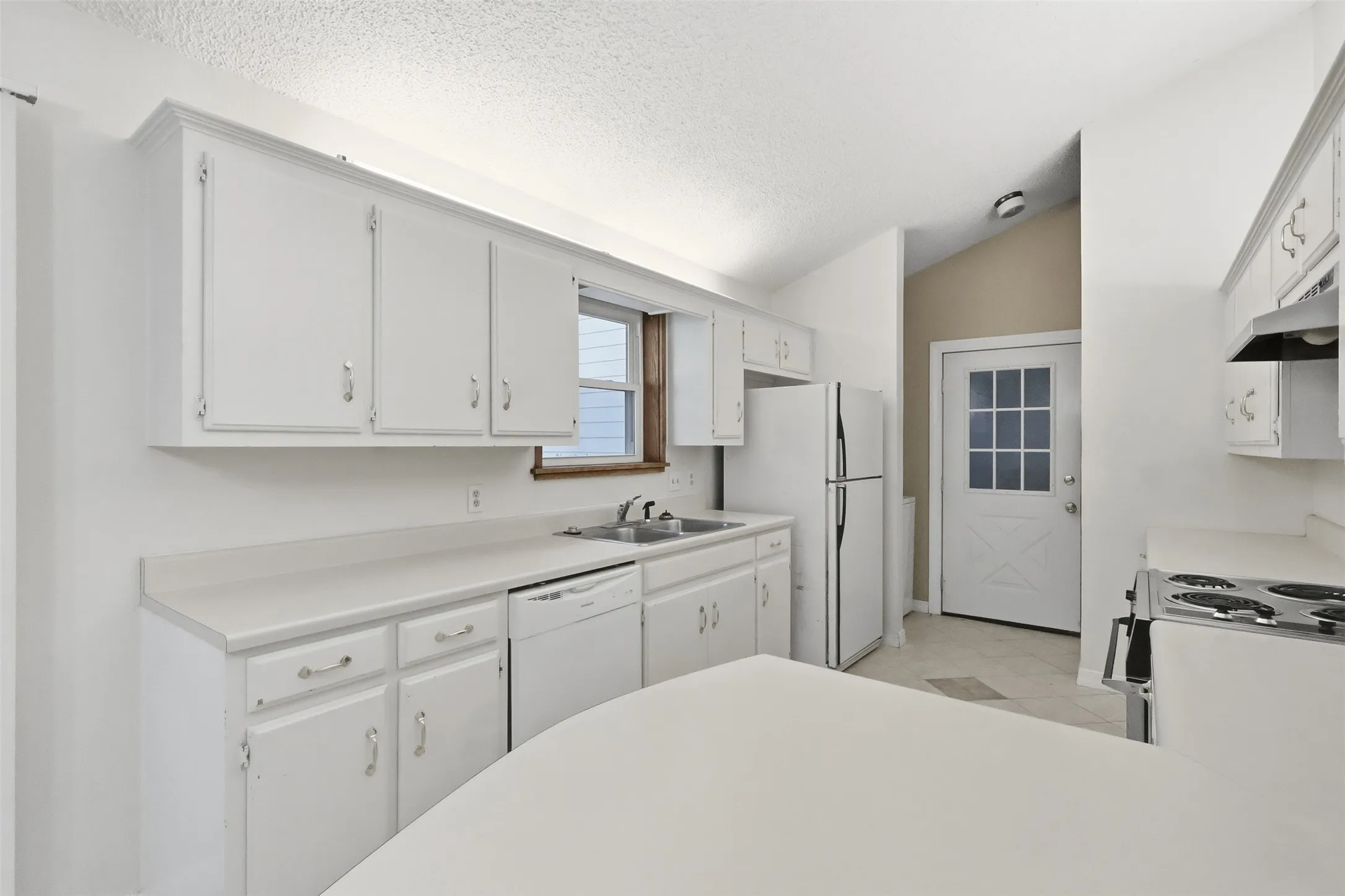Single Family Residence For Sale in Titus County , 132 CR 2933, Pittsburg, Texas 75686, 3 Bedroom, 2 Bathroom, 2 Garage spaces, 175 Sqft, built in 1986, mls#21151545, Real Estate Agent in Pittsburg, Homes For Sale in Titus county, Homes For Sale in Pittsburg, Realtor in Pittsburg Texas, Real Estate Brokerage Independent Realty Texas, Luminita Cordes Realtor