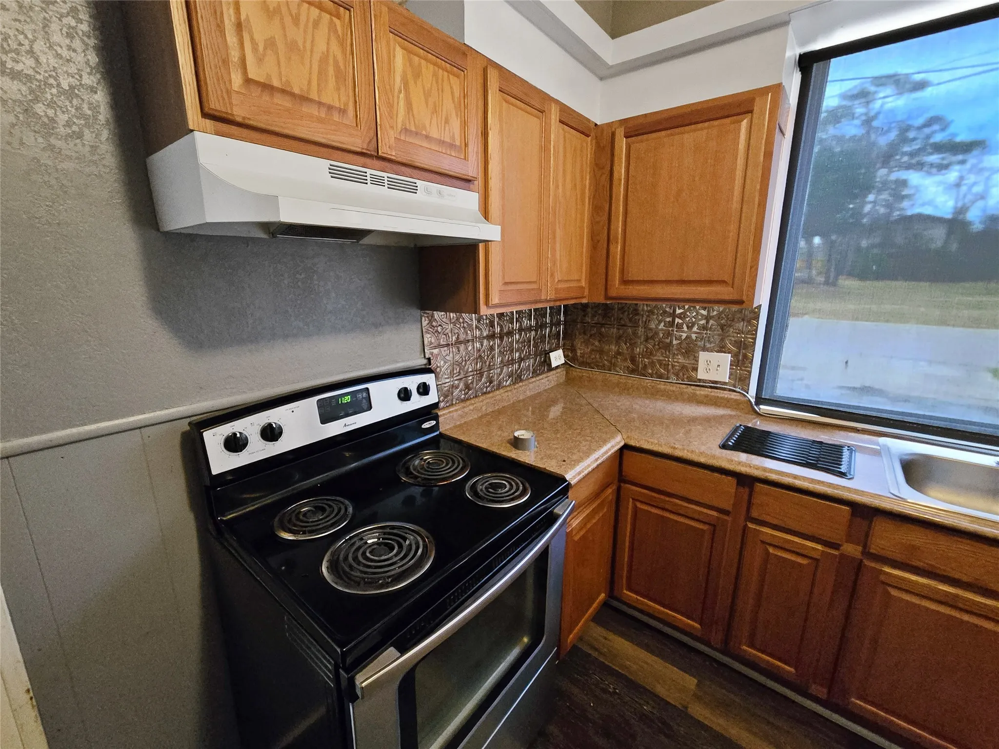 Triplex For Sale in Kaufman County , 507 W Nash Street, Terrell, Texas 75160, 6 Bedroom, 4 Bathroom, Garage spaces, 0 Sqft, built in 1917, Preowned, mls#21151671, Real Estate Agent in Terrell, Homes For Sale in Kaufman county, Homes For Sale in Terrell, Realtor in Terrell Texas, Real Estate Brokerage Independent Realty Texas, Luminita Cordes Realtor
