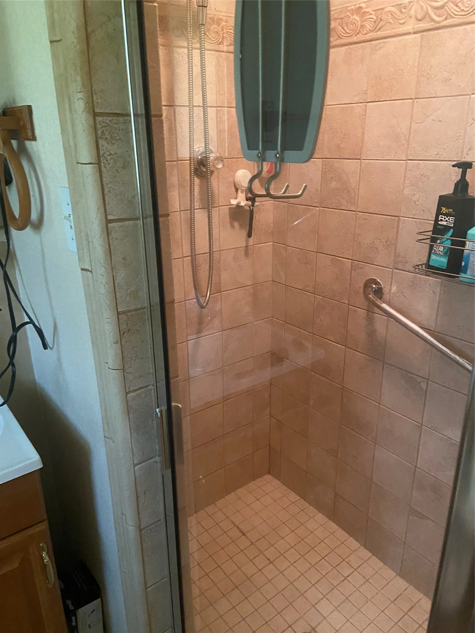 Single Family Residence For Sale in Young County , 1106 Payne, Olney, Texas 76374, 3 Bedrooms, 2 Bathrooms, 2 Garage spaces, 1,805 Sqft, built in 1960, Price $155,000, mls#21151860, Real Estate Agent in Olney, Homes For Sale in Young county, Homes For Sale in Olney, Realtor in Olney Texas, Real Estate Brokerage Independent Realty Texas, Luminita Cordes Realtor