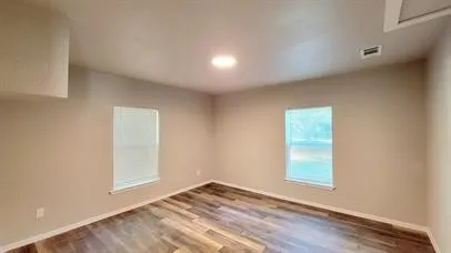 Single Family Residence For Sale in Hunt County , 1221 Stanford Street, Greenville, Texas 75401, 2 Bedroom, 1 Bathroom, Garage spaces, 728 Sqft, built in 1955, mls#21150010, Real Estate Agent in Greenville, Homes For Sale in Hunt county, Homes For Sale in Greenville, Realtor in Greenville Texas, Real Estate Brokerage Independent Realty Texas, Luminita Cordes Realtor