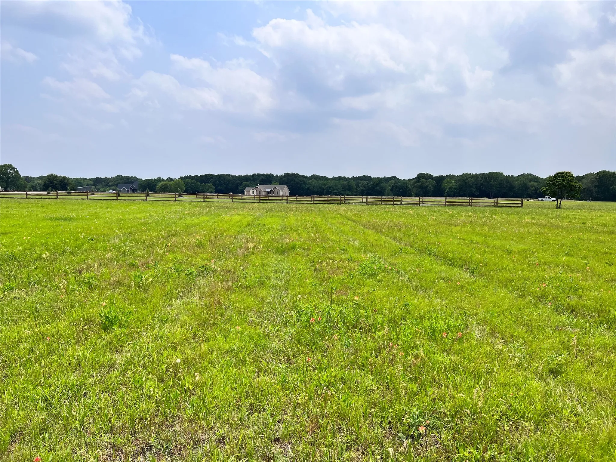 Unimproved Land For Sale in Navarro County , Lot 80 Clubhouse Drive, Corsicana, Texas 75109, 0, 0, Garage spaces, 0 Sqft, built in 0, Price $70,000, mls#21142659, Real Estate Agent in Corsicana, Homes For Sale in Navarro county, Homes For Sale in Corsicana, Realtor in Corsicana Texas, Real Estate Brokerage Independent Realty Texas, Luminita Cordes Realtor