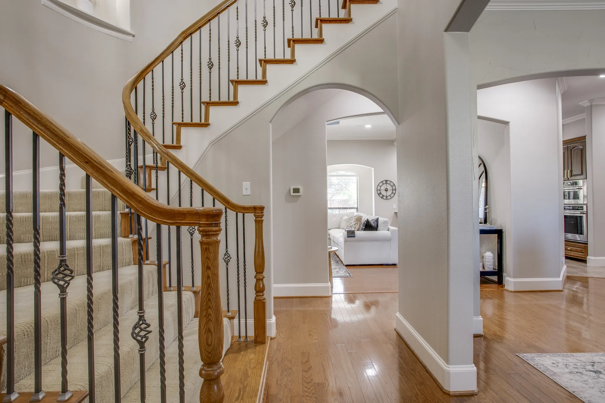 Single Family Residence For Sale in Dallas County , 416 Stone Canyon Drive, Sunnyvale, Texas 75182, 4 Bedroom, 4 Bathroom, 3 Garage spaces, 3,293 Sqft, built in 2002, Preowned, mls#21144557, Real Estate Agent in Sunnyvale, Homes For Sale in Dallas county, Homes For Sale in Sunnyvale, Realtor in Sunnyvale Texas, Real Estate Brokerage Independent Realty Texas, Luminita Cordes Realtor