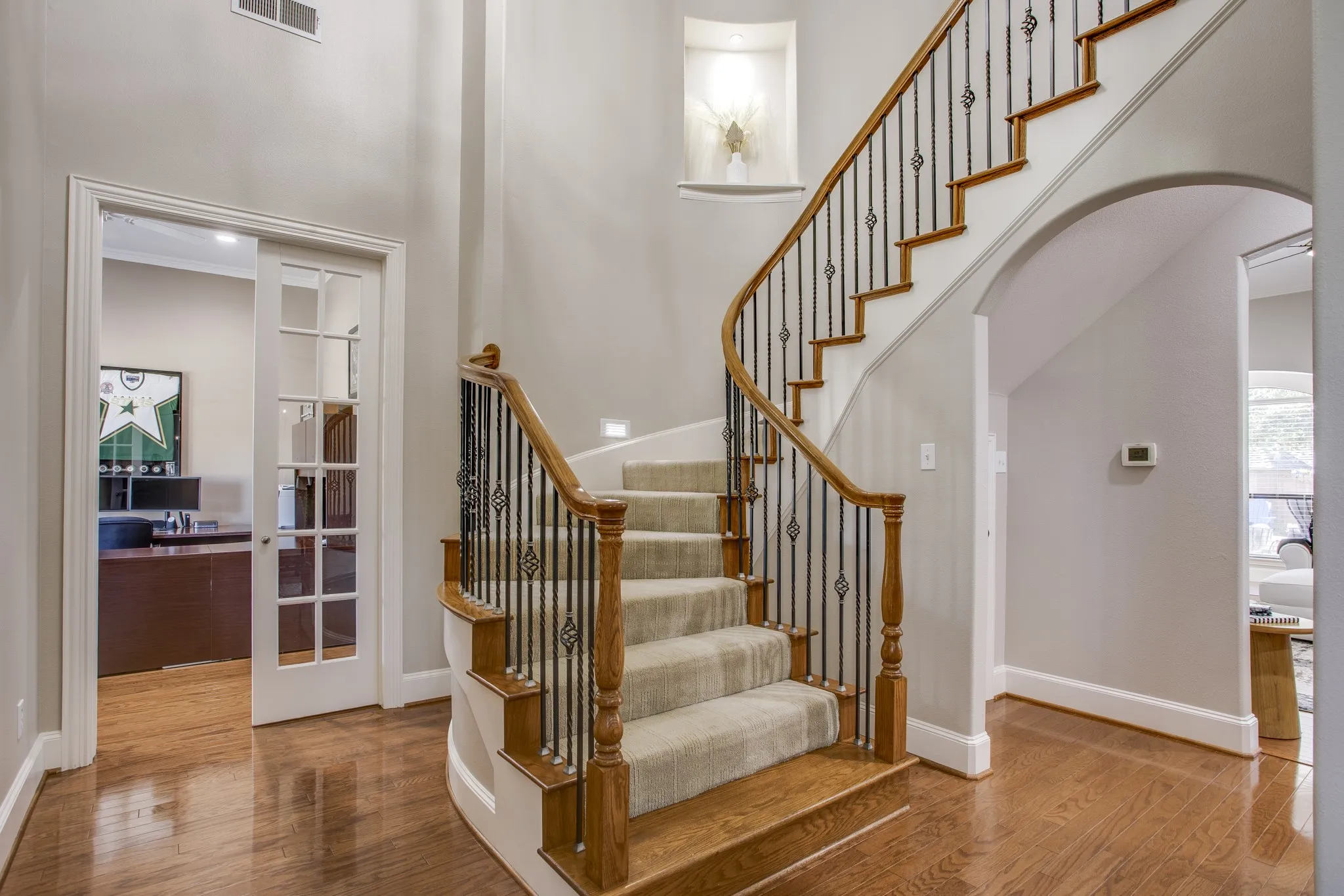 Single Family Residence For Sale in Dallas County , 416 Stone Canyon Drive, Sunnyvale, Texas 75182, 4 Bedroom, 4 Bathroom, 3 Garage spaces, 3,293 Sqft, built in 2002, Preowned, mls#21144557, Real Estate Agent in Sunnyvale, Homes For Sale in Dallas county, Homes For Sale in Sunnyvale, Realtor in Sunnyvale Texas, Real Estate Brokerage Independent Realty Texas, Luminita Cordes Realtor