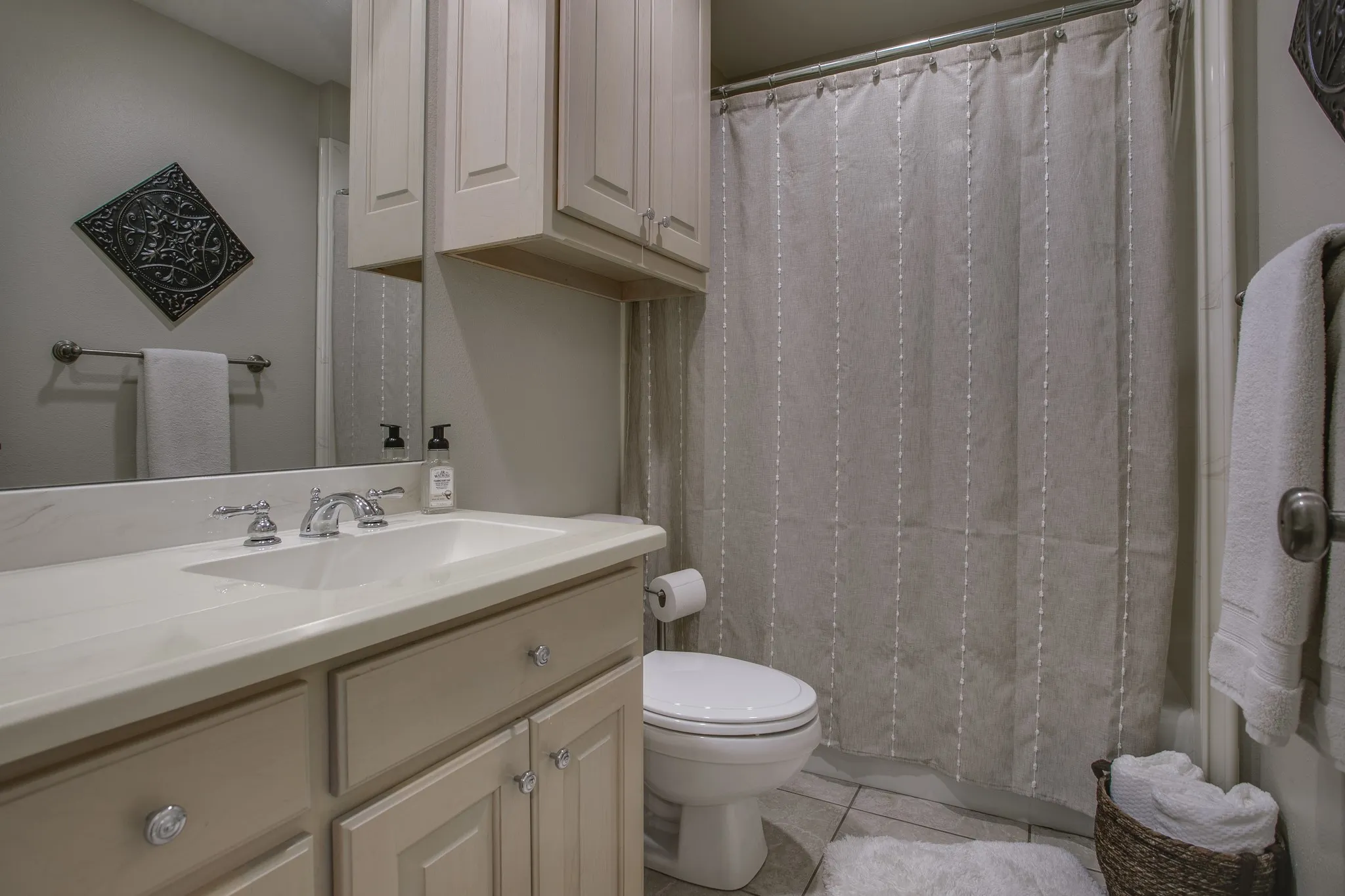 Single Family Residence For Sale in Dallas County , 416 Stone Canyon Drive, Sunnyvale, Texas 75182, 4 Bedroom, 4 Bathroom, 3 Garage spaces, 3,293 Sqft, built in 2002, Preowned, mls#21144557, Real Estate Agent in Sunnyvale, Homes For Sale in Dallas county, Homes For Sale in Sunnyvale, Realtor in Sunnyvale Texas, Real Estate Brokerage Independent Realty Texas, Luminita Cordes Realtor