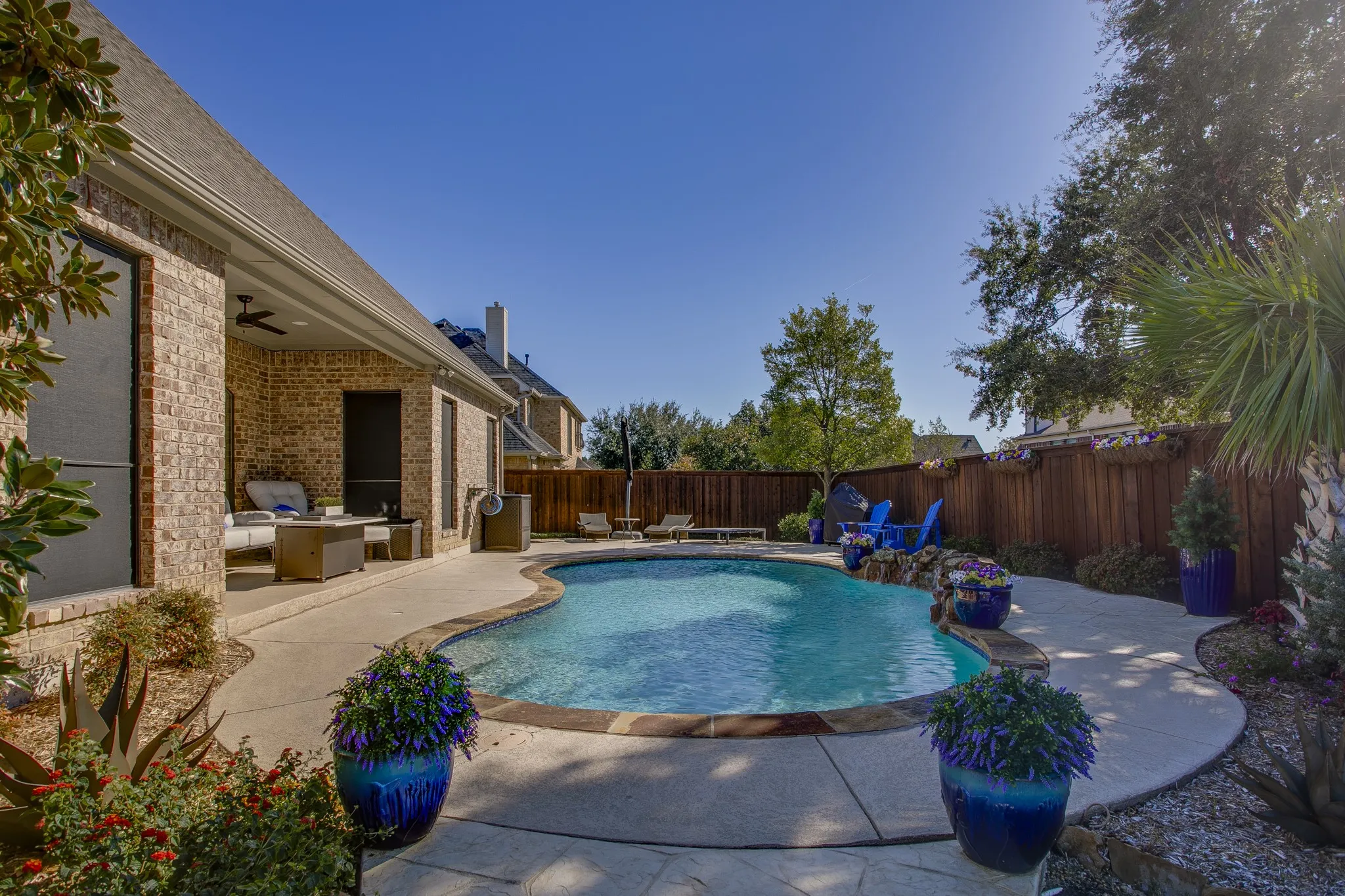 Single Family Residence For Sale in Dallas County , 416 Stone Canyon Drive, Sunnyvale, Texas 75182, 4 Bedroom, 4 Bathroom, 3 Garage spaces, 3,293 Sqft, built in 2002, Preowned, mls#21144557, Real Estate Agent in Sunnyvale, Homes For Sale in Dallas county, Homes For Sale in Sunnyvale, Realtor in Sunnyvale Texas, Real Estate Brokerage Independent Realty Texas, Luminita Cordes Realtor