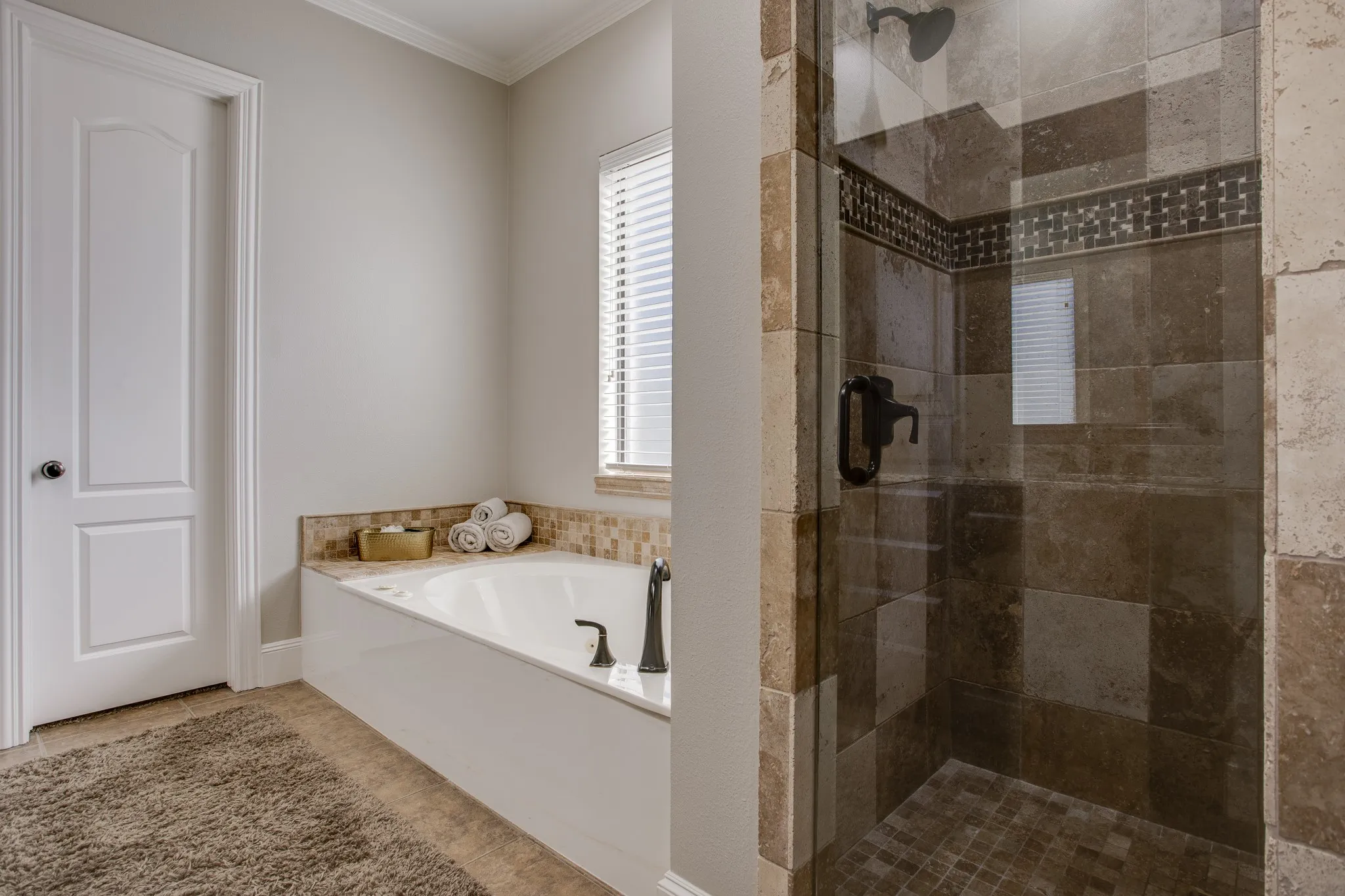 Single Family Residence For Sale in Dallas County , 416 Stone Canyon Drive, Sunnyvale, Texas 75182, 4 Bedroom, 4 Bathroom, 3 Garage spaces, 3,293 Sqft, built in 2002, Preowned, mls#21144557, Real Estate Agent in Sunnyvale, Homes For Sale in Dallas county, Homes For Sale in Sunnyvale, Realtor in Sunnyvale Texas, Real Estate Brokerage Independent Realty Texas, Luminita Cordes Realtor