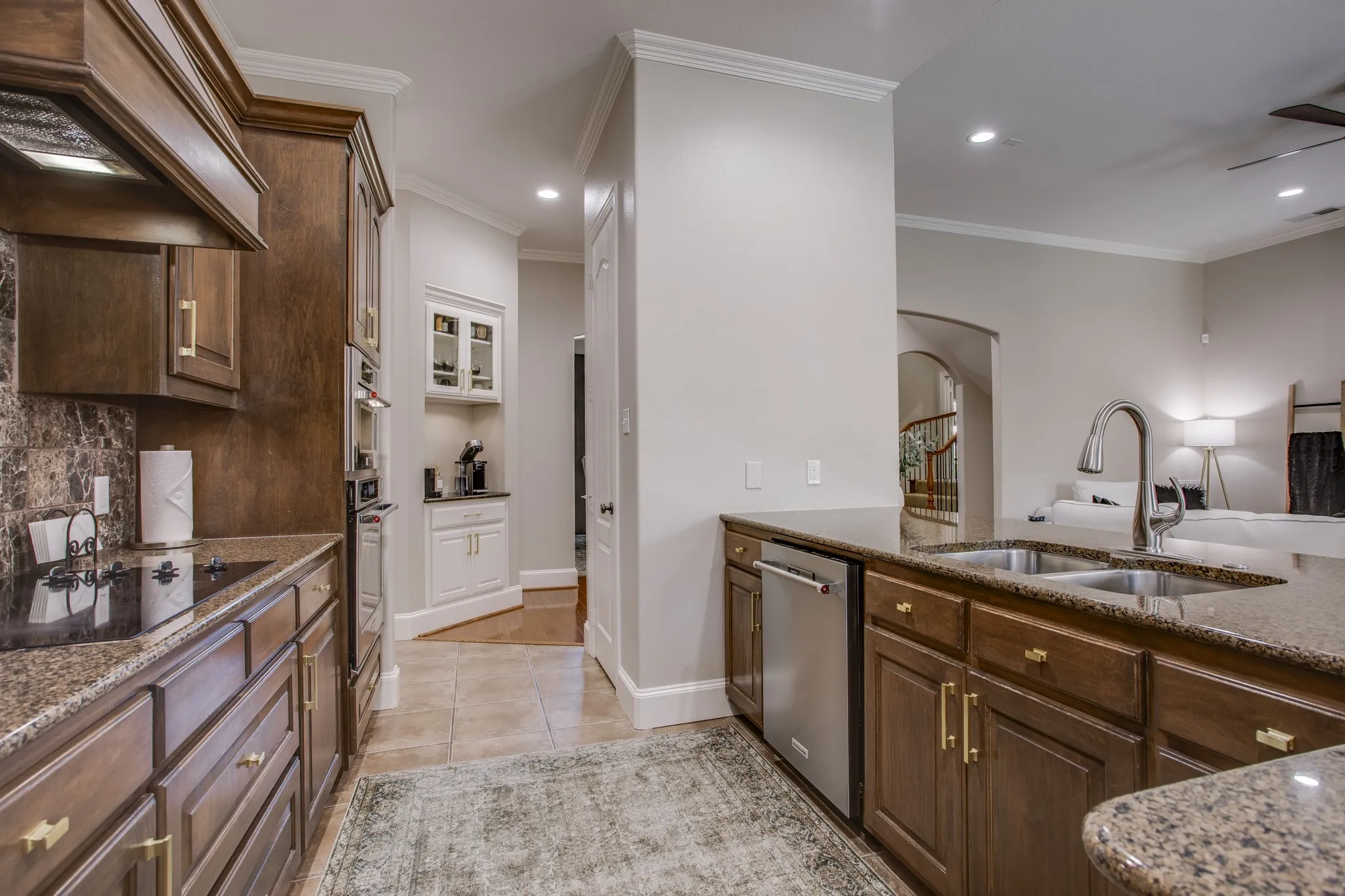 Single Family Residence For Sale in Dallas County , 416 Stone Canyon Drive, Sunnyvale, Texas 75182, 4 Bedroom, 4 Bathroom, 3 Garage spaces, 3,293 Sqft, built in 2002, Preowned, mls#21144557, Real Estate Agent in Sunnyvale, Homes For Sale in Dallas county, Homes For Sale in Sunnyvale, Realtor in Sunnyvale Texas, Real Estate Brokerage Independent Realty Texas, Luminita Cordes Realtor