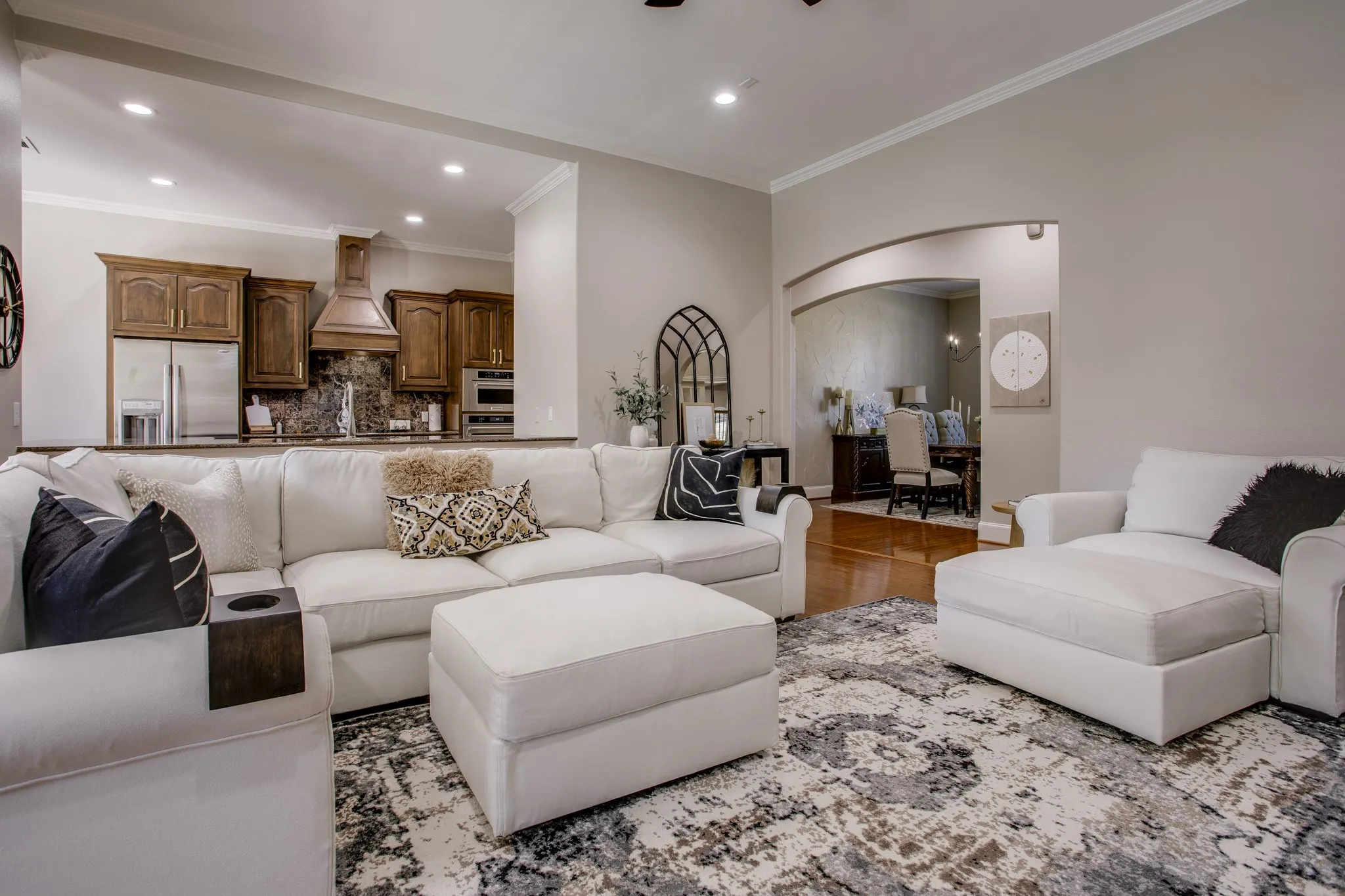 Single Family Residence For Sale in Dallas County , 416 Stone Canyon Drive, Sunnyvale, Texas 75182, 4 Bedroom, 4 Bathroom, 3 Garage spaces, 3,293 Sqft, built in 2002, Preowned, mls#21144557, Real Estate Agent in Sunnyvale, Homes For Sale in Dallas county, Homes For Sale in Sunnyvale, Realtor in Sunnyvale Texas, Real Estate Brokerage Independent Realty Texas, Luminita Cordes Realtor