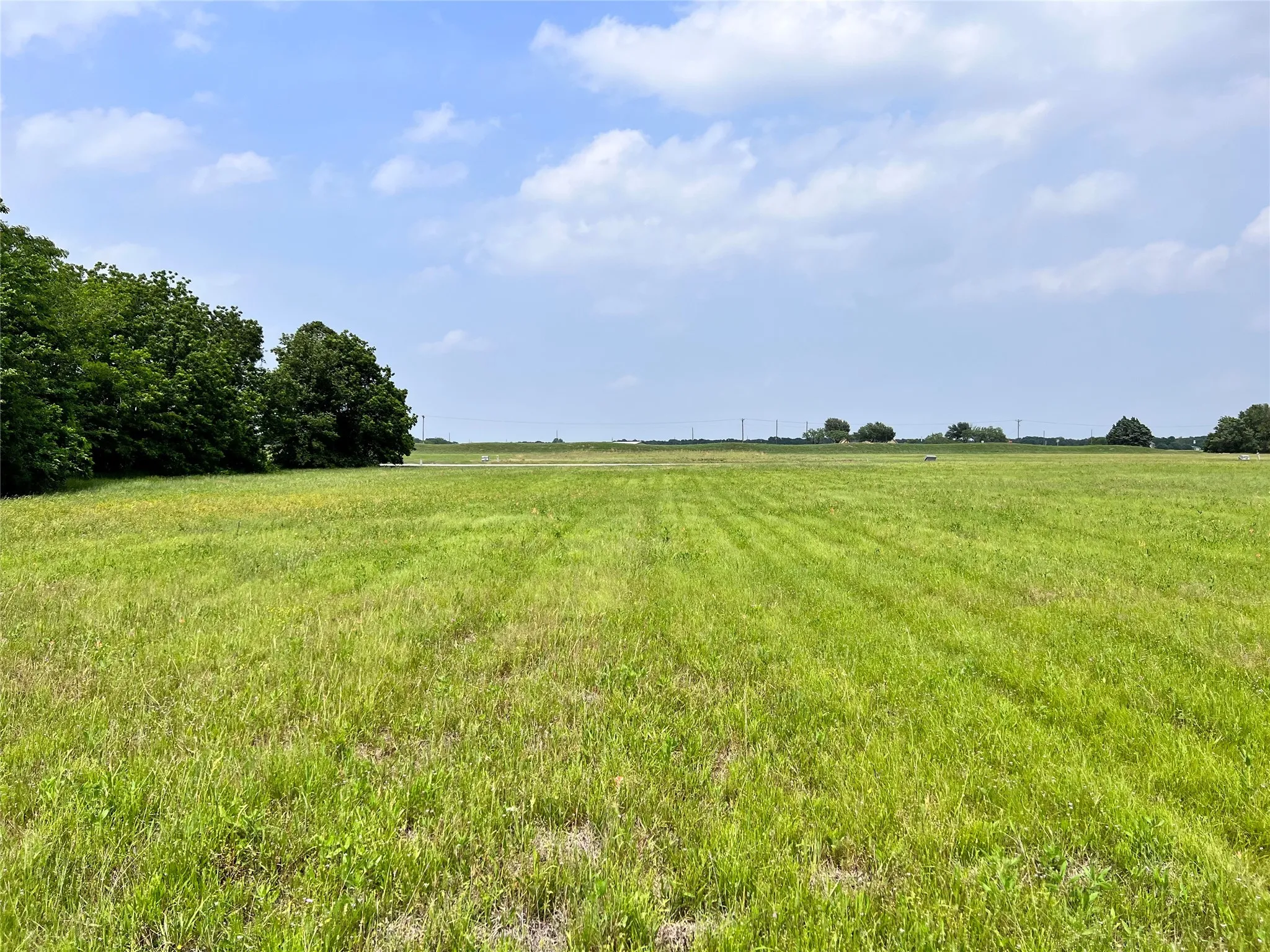 Unimproved Land For Sale in Navarro County , Lot 79 Clubhouse Drive, Corsicana, Texas 75109, 0, 0, Garage spaces, 0 Sqft, built in 0, Price $70,000, mls#21142676, Real Estate Agent in Corsicana, Homes For Sale in Navarro county, Homes For Sale in Corsicana, Realtor in Corsicana Texas, Real Estate Brokerage Independent Realty Texas, Luminita Cordes Realtor