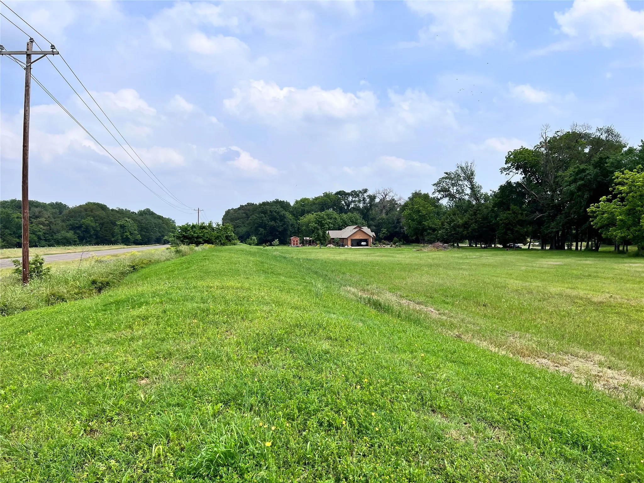 Unimproved Land For Sale in Navarro County , Lot 26 Clubhouse Drive, Corsicana, Texas 75109, 0, 0, Garage spaces, 0 Sqft, built in 0, Price $65,000, mls#21142593, Real Estate Agent in Corsicana, Homes For Sale in Navarro county, Homes For Sale in Corsicana, Realtor in Corsicana Texas, Real Estate Brokerage Independent Realty Texas, Luminita Cordes Realtor