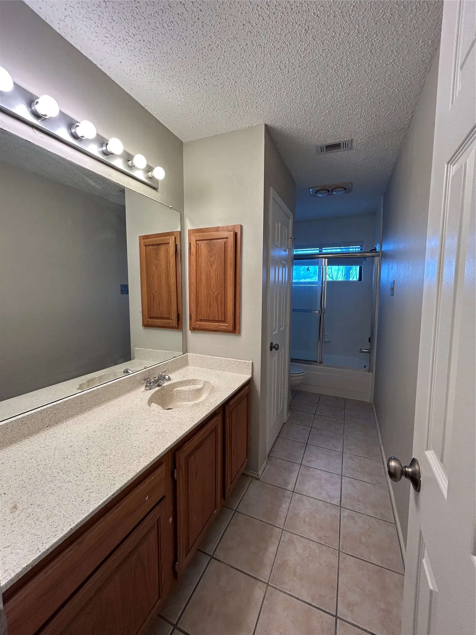 Single Family Residence For Sale in Collin County , 3841 Parkmont Drive, Plano, Texas 75023, 3 Bedroom, 3 Bathroom, 2 Garage spaces, 2,259 Sqft, built in 1987, mls#21152141, Real Estate Agent in Plano, Homes For Sale in Collin county, Homes For Sale in Plano, Realtor in Plano Texas, Real Estate Brokerage Independent Realty Texas, Luminita Cordes Realtor