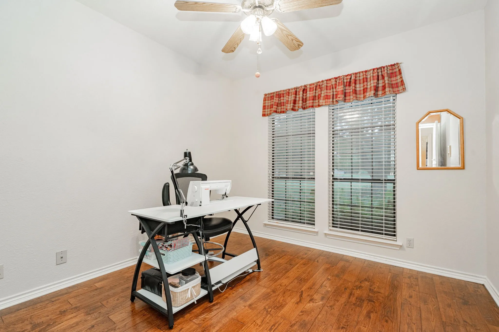 Single Family Residence For Sale in Kaufman County , 8429 Karen Lane, Terrell, Texas 75160, 3 Bedrooms, 2 Bathrooms, 2 Garage spaces, 2,062 Sqft, built in 1986, Price $529,500, mls#21146161, Real Estate Agent in Terrell, Homes For Sale in Kaufman county, Homes For Sale in Terrell, Realtor in Terrell Texas, Real Estate Brokerage Independent Realty Texas, Luminita Cordes Realtor