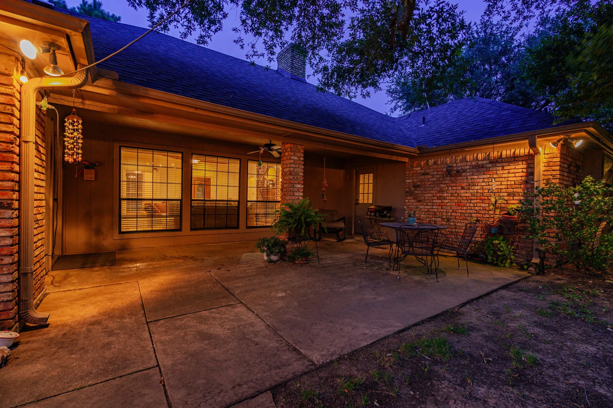 Single Family Residence For Sale in Kaufman County , 8429 Karen Lane, Terrell, Texas 75160, 3 Bedrooms, 2 Bathrooms, 2 Garage spaces, 2,062 Sqft, built in 1986, Price $529,500, mls#21146161, Real Estate Agent in Terrell, Homes For Sale in Kaufman county, Homes For Sale in Terrell, Realtor in Terrell Texas, Real Estate Brokerage Independent Realty Texas, Luminita Cordes Realtor