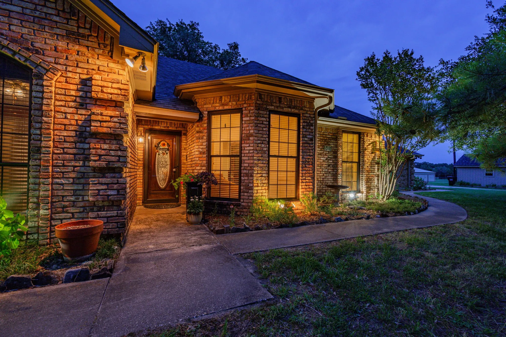 Single Family Residence For Sale in Kaufman County , 8429 Karen Lane, Terrell, Texas 75160, 3 Bedrooms, 2 Bathrooms, 2 Garage spaces, 2,062 Sqft, built in 1986, Price $529,500, mls#21146161, Real Estate Agent in Terrell, Homes For Sale in Kaufman county, Homes For Sale in Terrell, Realtor in Terrell Texas, Real Estate Brokerage Independent Realty Texas, Luminita Cordes Realtor
