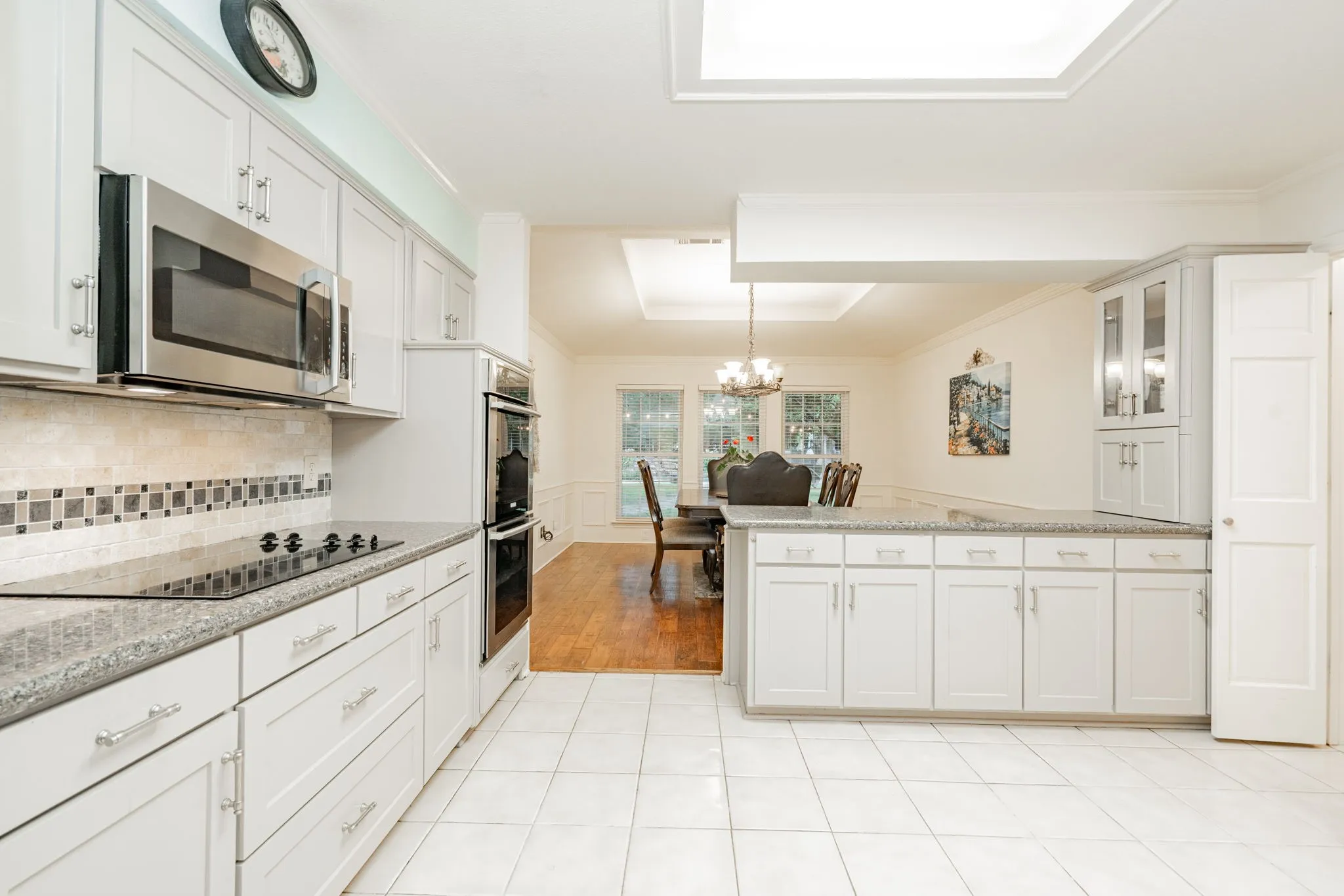 Single Family Residence For Sale in Kaufman County , 8429 Karen Lane, Terrell, Texas 75160, 3 Bedrooms, 2 Bathrooms, 2 Garage spaces, 2,062 Sqft, built in 1986, Price $529,500, mls#21146161, Real Estate Agent in Terrell, Homes For Sale in Kaufman county, Homes For Sale in Terrell, Realtor in Terrell Texas, Real Estate Brokerage Independent Realty Texas, Luminita Cordes Realtor