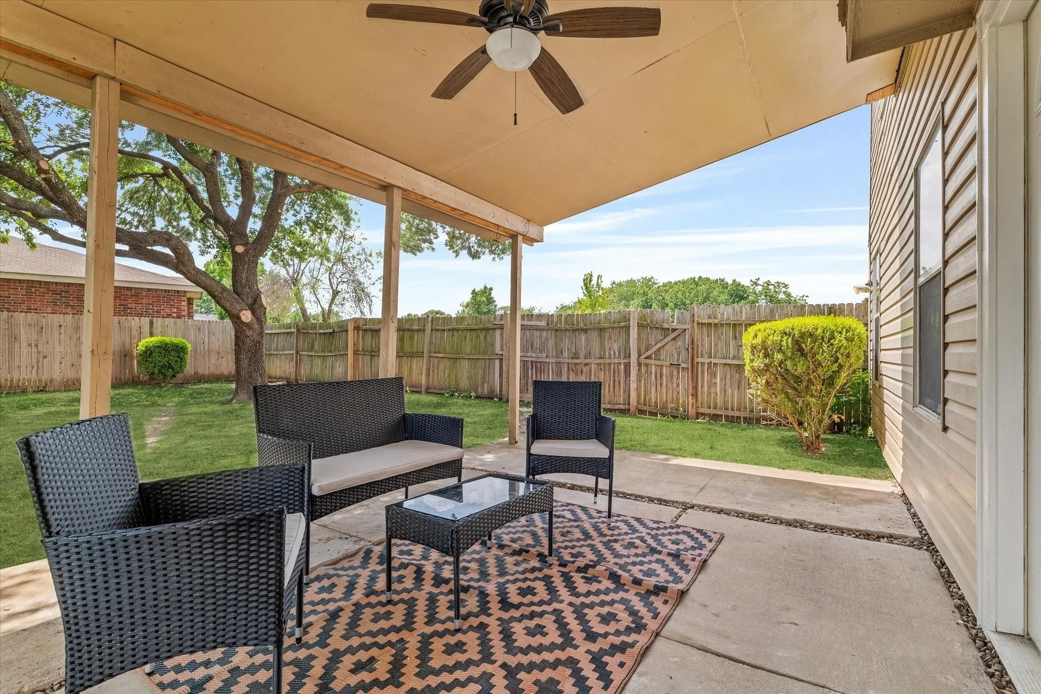 Single Family Residence For Rent in Collin County , 3300 Jacobs Drive, Mc Kinney, Texas 75070, 4 Bedroom, 3 Bathroom, 2 Garage spaces, 2,132 Sqft, built in 1998, mls#21150723, Real Estate Agent in Mc Kinney, Homes For Rent in Collin county, Homes For Rent in Mc Kinney, Realtor in Mc Kinney Texas, Real Estate Brokerage Independent Realty Texas, Luminita Cordes Realtor