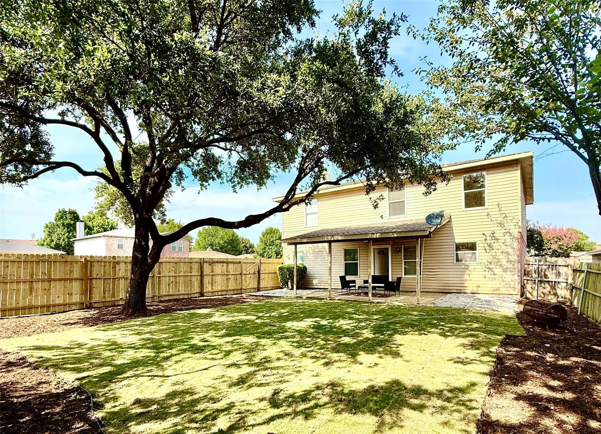 Single Family Residence For Rent in Collin County , 3300 Jacobs Drive, Mc Kinney, Texas 75070, 4 Bedroom, 3 Bathroom, 2 Garage spaces, 2,132 Sqft, built in 1998, mls#21150723, Real Estate Agent in Mc Kinney, Homes For Rent in Collin county, Homes For Rent in Mc Kinney, Realtor in Mc Kinney Texas, Real Estate Brokerage Independent Realty Texas, Luminita Cordes Realtor