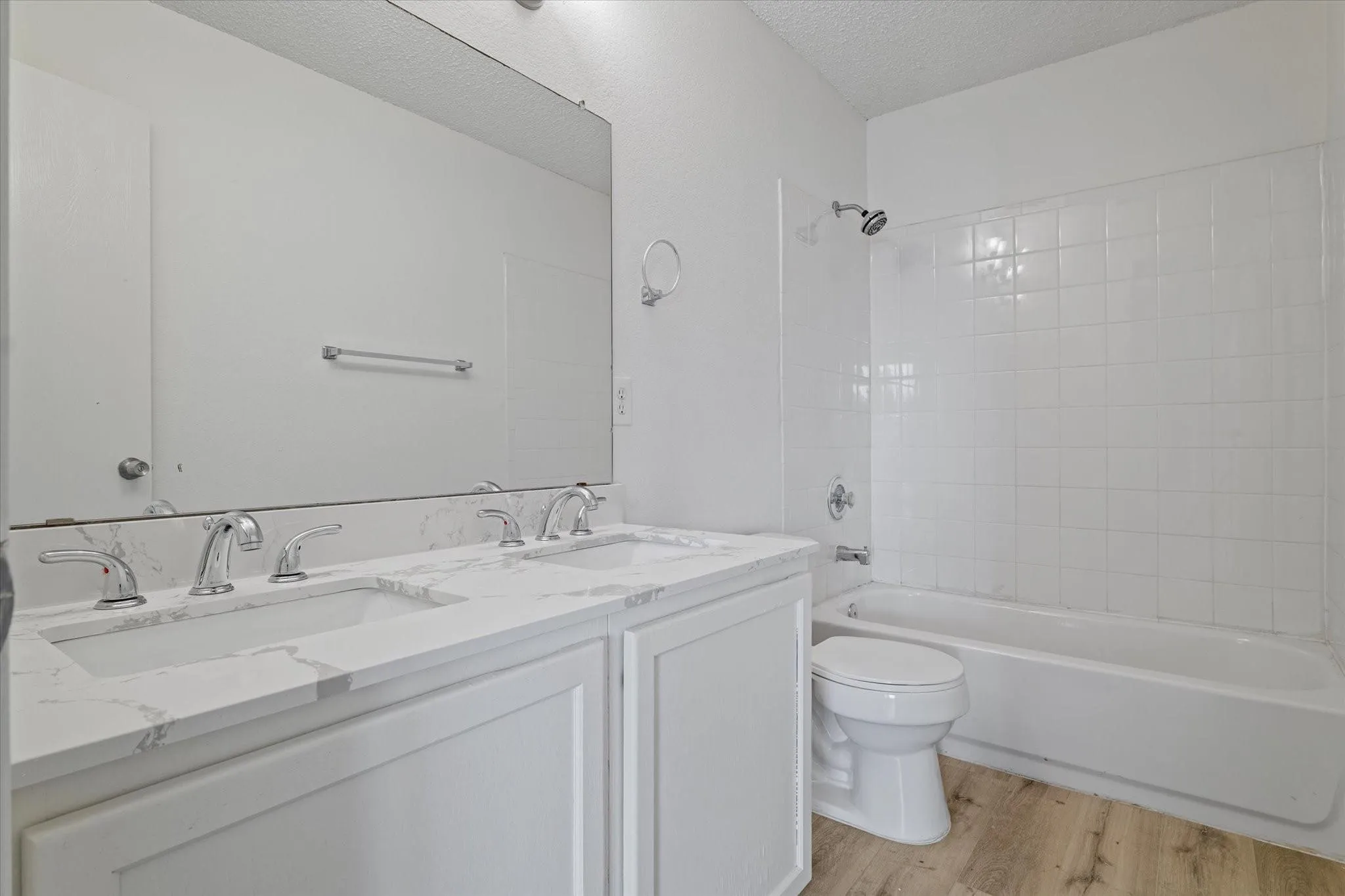 Single Family Residence For Rent in Collin County , 3300 Jacobs Drive, Mc Kinney, Texas 75070, 4 Bedroom, 3 Bathroom, 2 Garage spaces, 2,132 Sqft, built in 1998, mls#21150723, Real Estate Agent in Mc Kinney, Homes For Rent in Collin county, Homes For Rent in Mc Kinney, Realtor in Mc Kinney Texas, Real Estate Brokerage Independent Realty Texas, Luminita Cordes Realtor