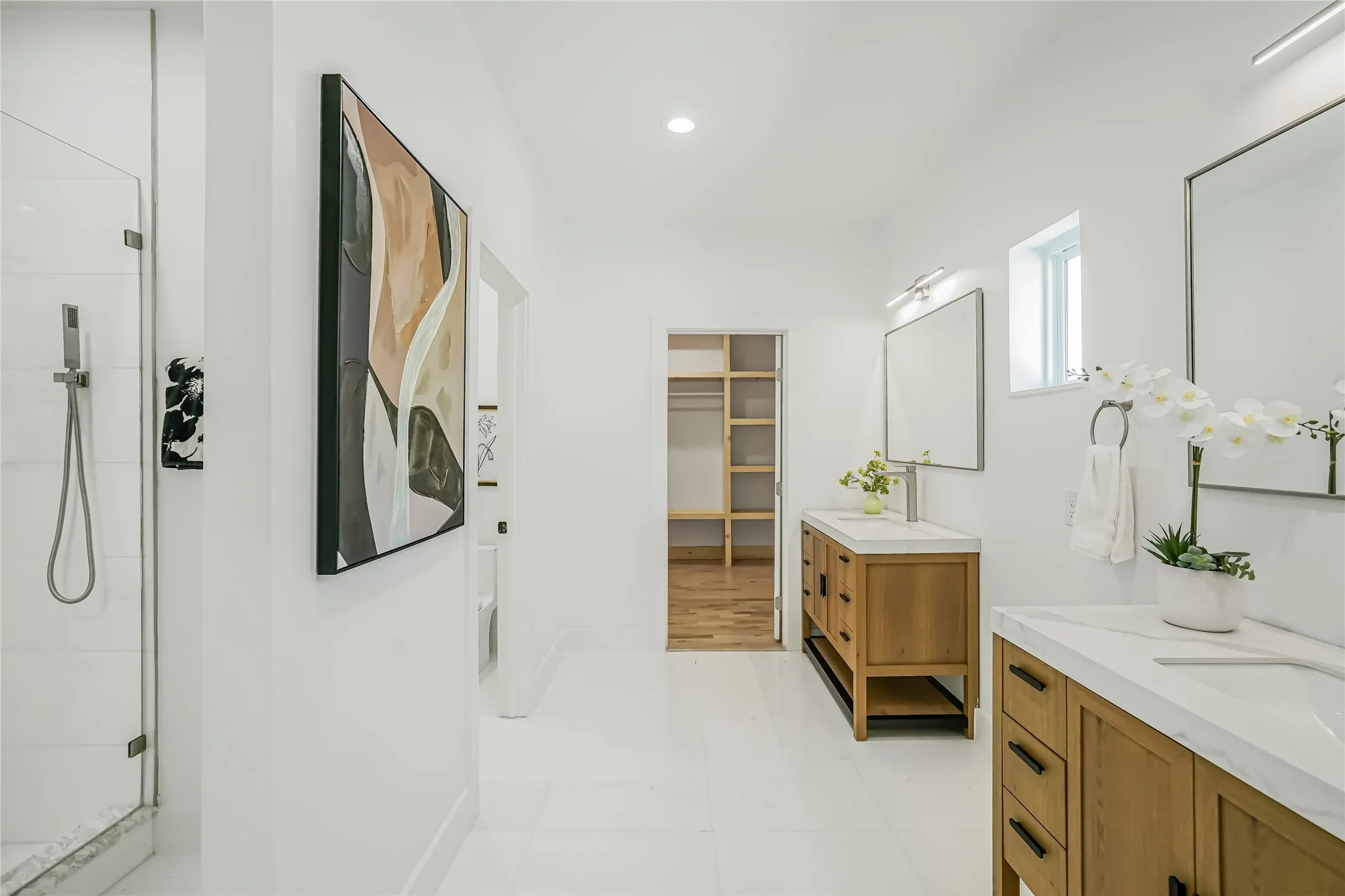 Single Family Residence For Sale in Dallas County , 3631 Espanola Drive, Dallas, Texas 75220, 4 Bedroom, 3 Bathroom, 2 Garage spaces, 2,966 Sqft, built in 2025, New Construction - Complete, mls#21148327, Real Estate Agent in Dallas, Homes For Sale in Dallas county, Homes For Sale in Dallas, Realtor in Dallas Texas, Real Estate Brokerage Independent Realty Texas, Luminita Cordes Realtor