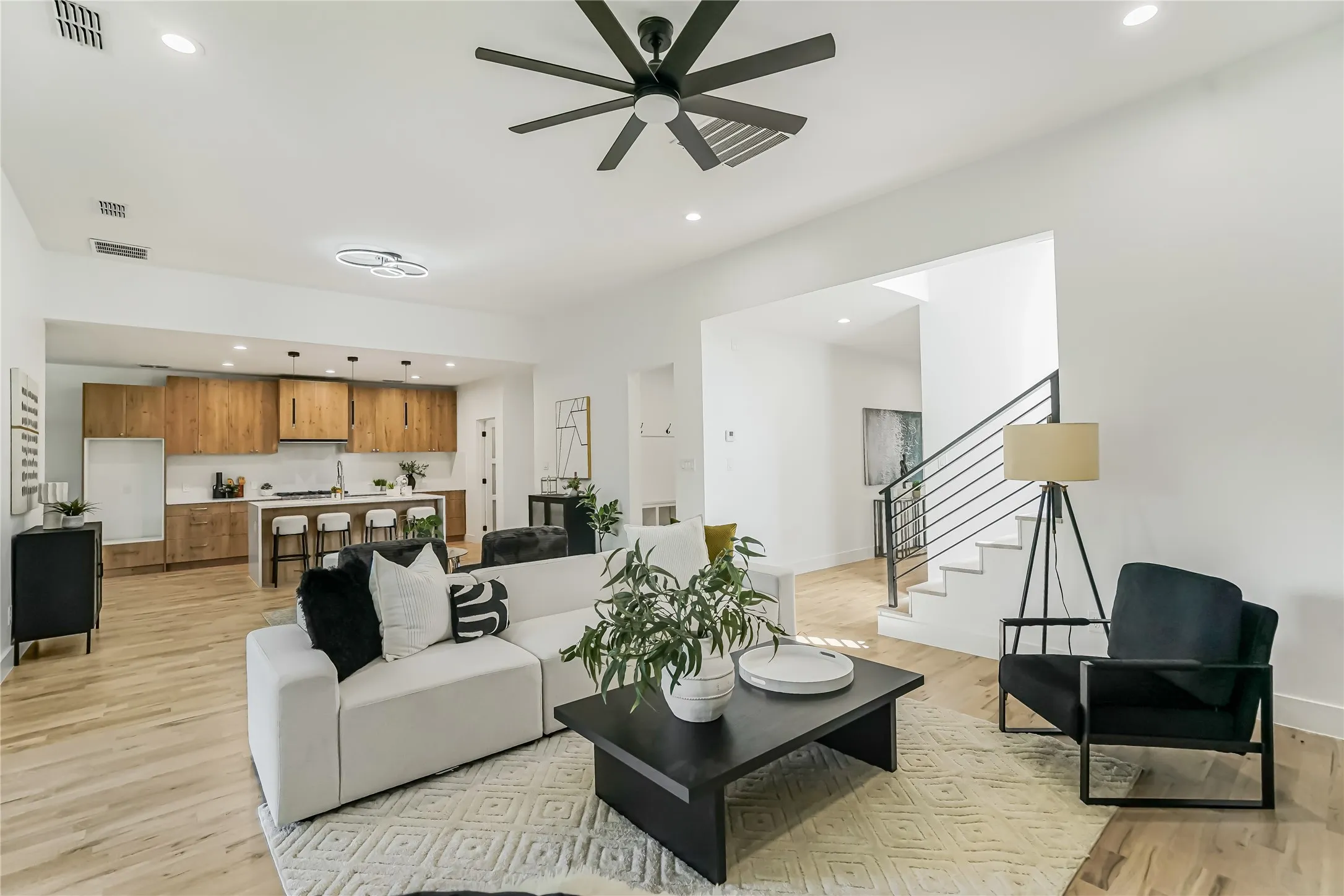 Single Family Residence For Sale in Dallas County , 3631 Espanola Drive, Dallas, Texas 75220, 4 Bedroom, 3 Bathroom, 2 Garage spaces, 2,966 Sqft, built in 2025, New Construction - Complete, mls#21148327, Real Estate Agent in Dallas, Homes For Sale in Dallas county, Homes For Sale in Dallas, Realtor in Dallas Texas, Real Estate Brokerage Independent Realty Texas, Luminita Cordes Realtor