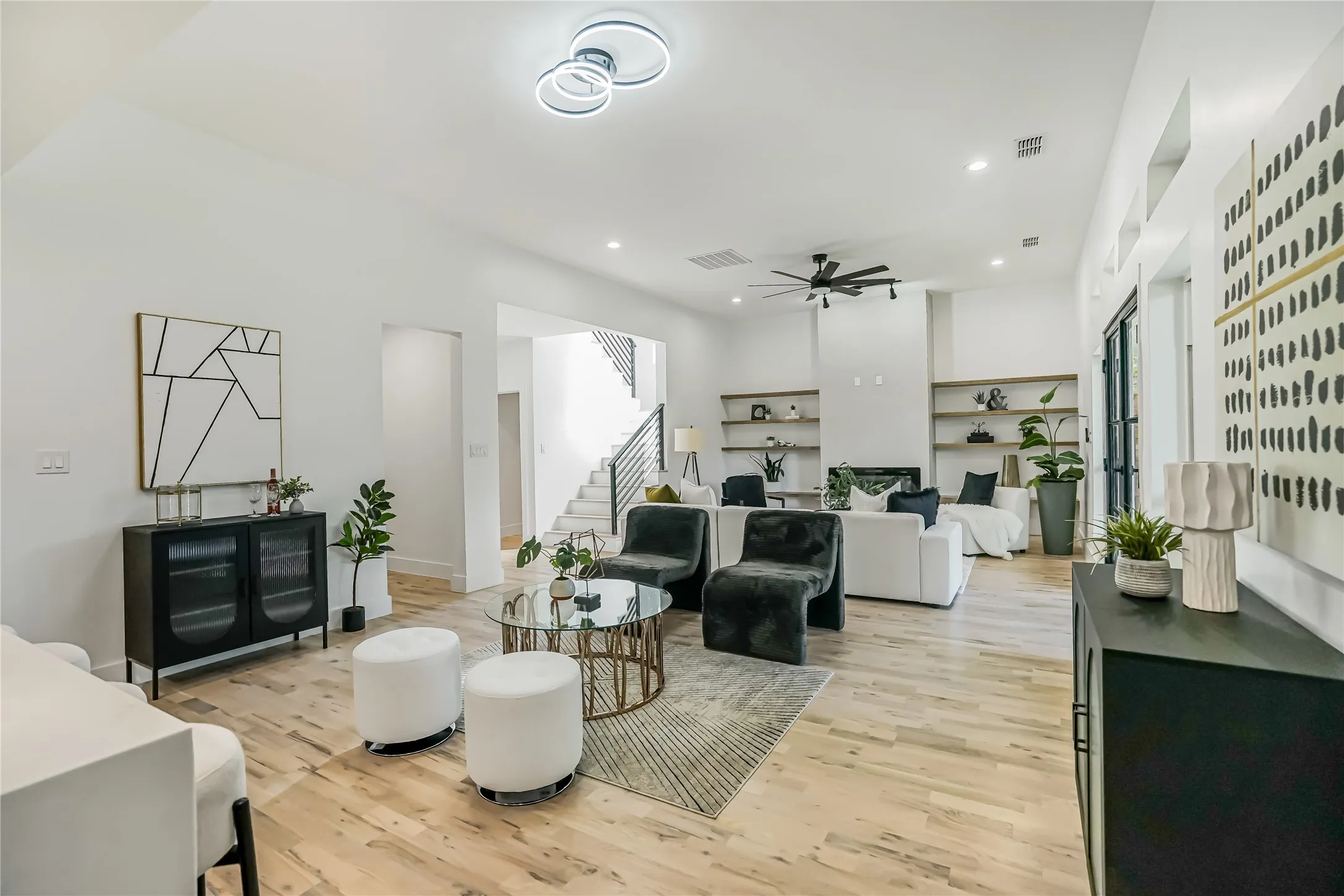 Single Family Residence For Sale in Dallas County , 3631 Espanola Drive, Dallas, Texas 75220, 4 Bedroom, 3 Bathroom, 2 Garage spaces, 2,966 Sqft, built in 2025, New Construction - Complete, mls#21148327, Real Estate Agent in Dallas, Homes For Sale in Dallas county, Homes For Sale in Dallas, Realtor in Dallas Texas, Real Estate Brokerage Independent Realty Texas, Luminita Cordes Realtor