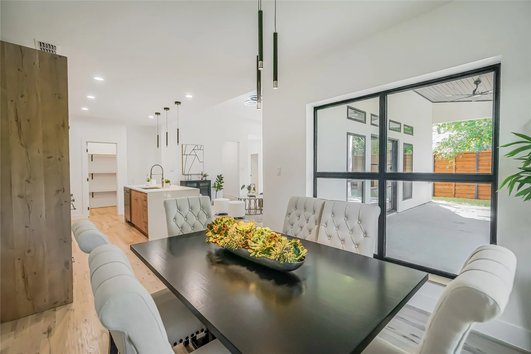 Single Family Residence For Sale in Dallas County , 3631 Espanola Drive, Dallas, Texas 75220, 4 Bedroom, 3 Bathroom, 2 Garage spaces, 2,966 Sqft, built in 2025, New Construction - Complete, mls#21148327, Real Estate Agent in Dallas, Homes For Sale in Dallas county, Homes For Sale in Dallas, Realtor in Dallas Texas, Real Estate Brokerage Independent Realty Texas, Luminita Cordes Realtor