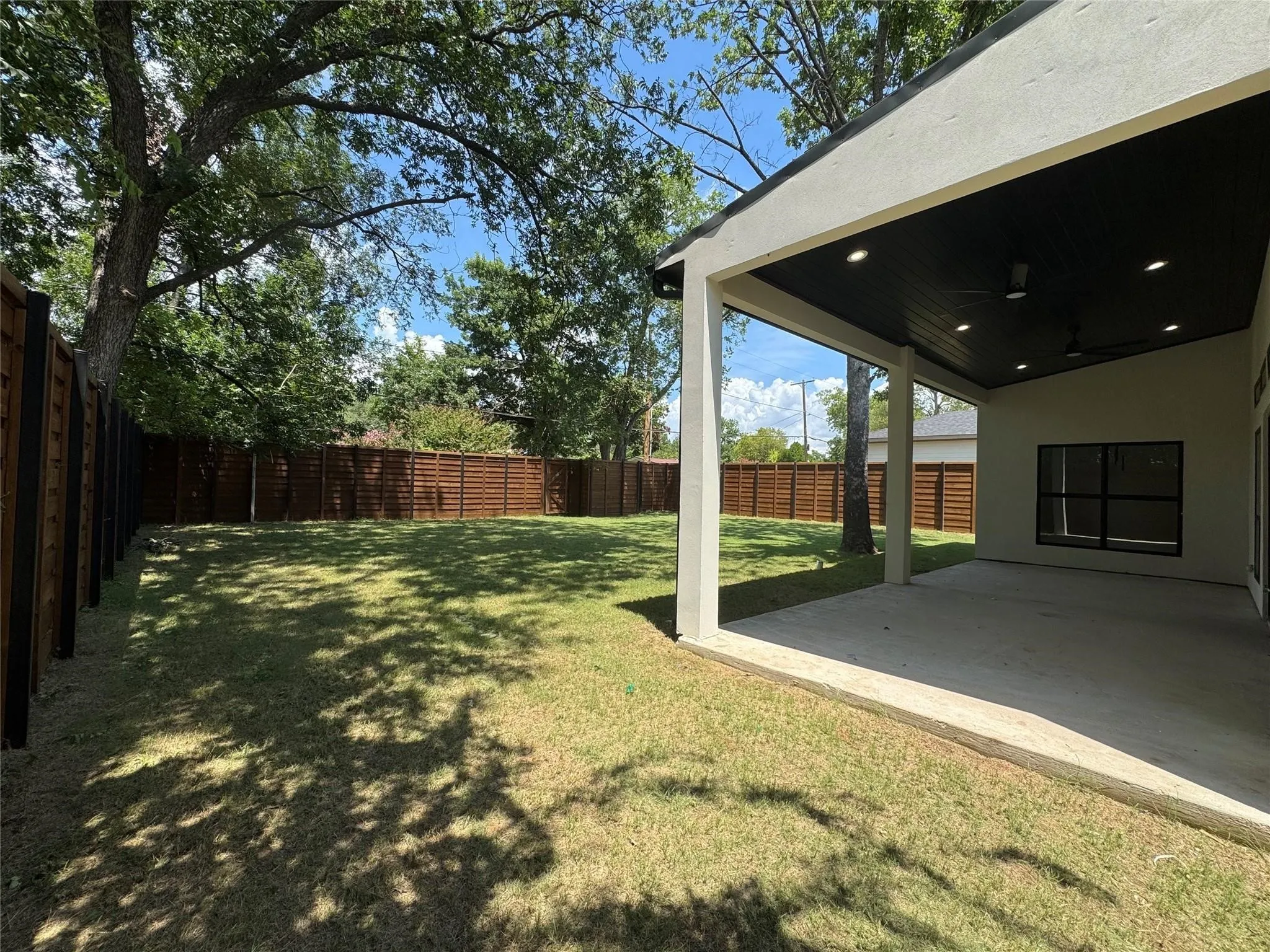 Single Family Residence For Sale in Dallas County , 3631 Espanola Drive, Dallas, Texas 75220, 4 Bedroom, 3 Bathroom, 2 Garage spaces, 2,966 Sqft, built in 2025, New Construction - Complete, mls#21148327, Real Estate Agent in Dallas, Homes For Sale in Dallas county, Homes For Sale in Dallas, Realtor in Dallas Texas, Real Estate Brokerage Independent Realty Texas, Luminita Cordes Realtor