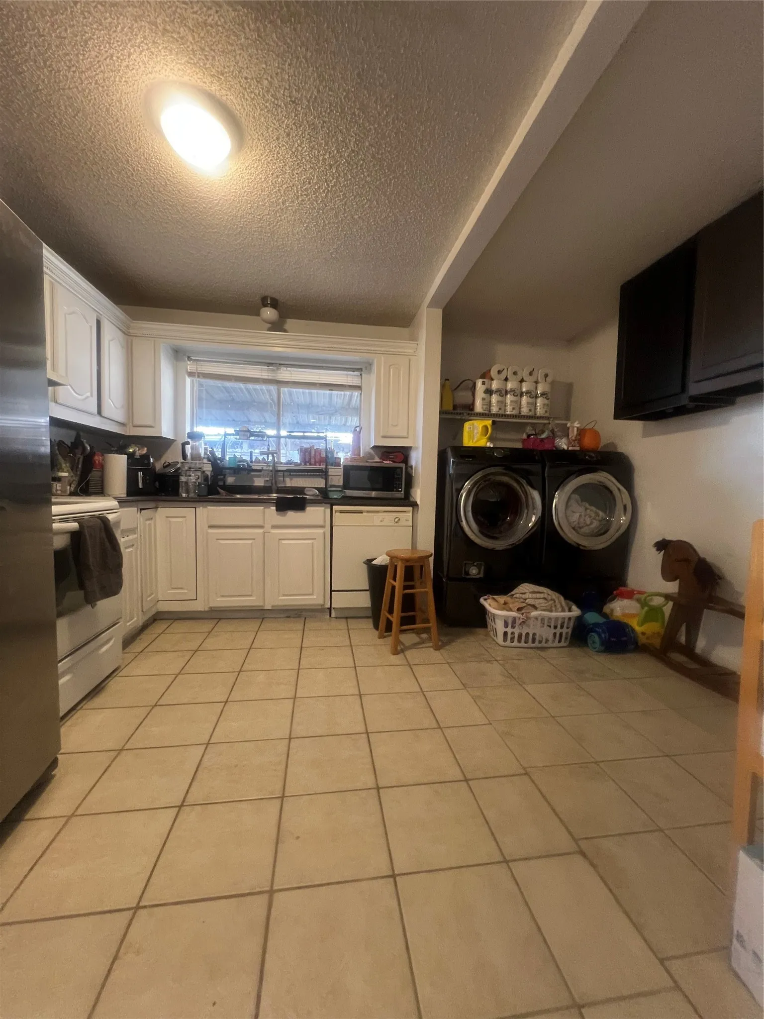 Single Family Residence For Sale in Dallas County , 10636 Wessex Drive, Dallas, Texas 75217, 3 Bedrooms, 2 Bathrooms, 1 Garage spaces, 1,619 Sqft, built in 1985, Preowned, Price $199,500, mls#21152316, Real Estate Agent in Dallas, Homes For Sale in Dallas county, Homes For Sale in Dallas, Realtor in Dallas Texas, Real Estate Brokerage Independent Realty Texas, Luminita Cordes Realtor