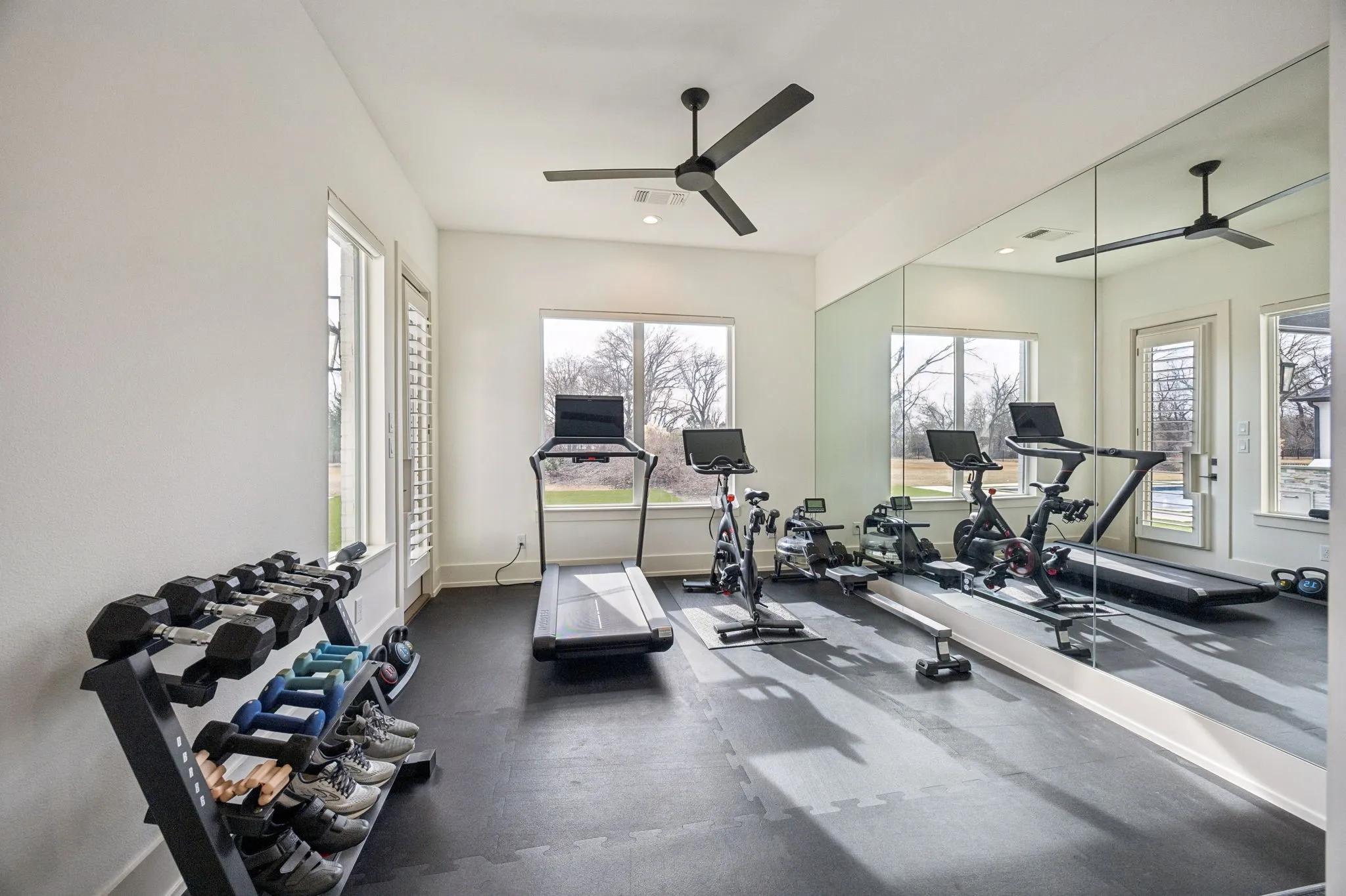 Single Family Residence For Sale in Collin County , 2095 Honey Lane, Celina, Texas 75009, 4 Bedroom, 5 Bathroom, 4 Garage spaces, 4,687 Sqft, built in 2022, Preowned, mls#21150646, Real Estate Agent in Celina, Homes For Sale in Collin county, Homes For Sale in Celina, Realtor in Celina Texas, Real Estate Brokerage Independent Realty Texas, Luminita Cordes Realtor