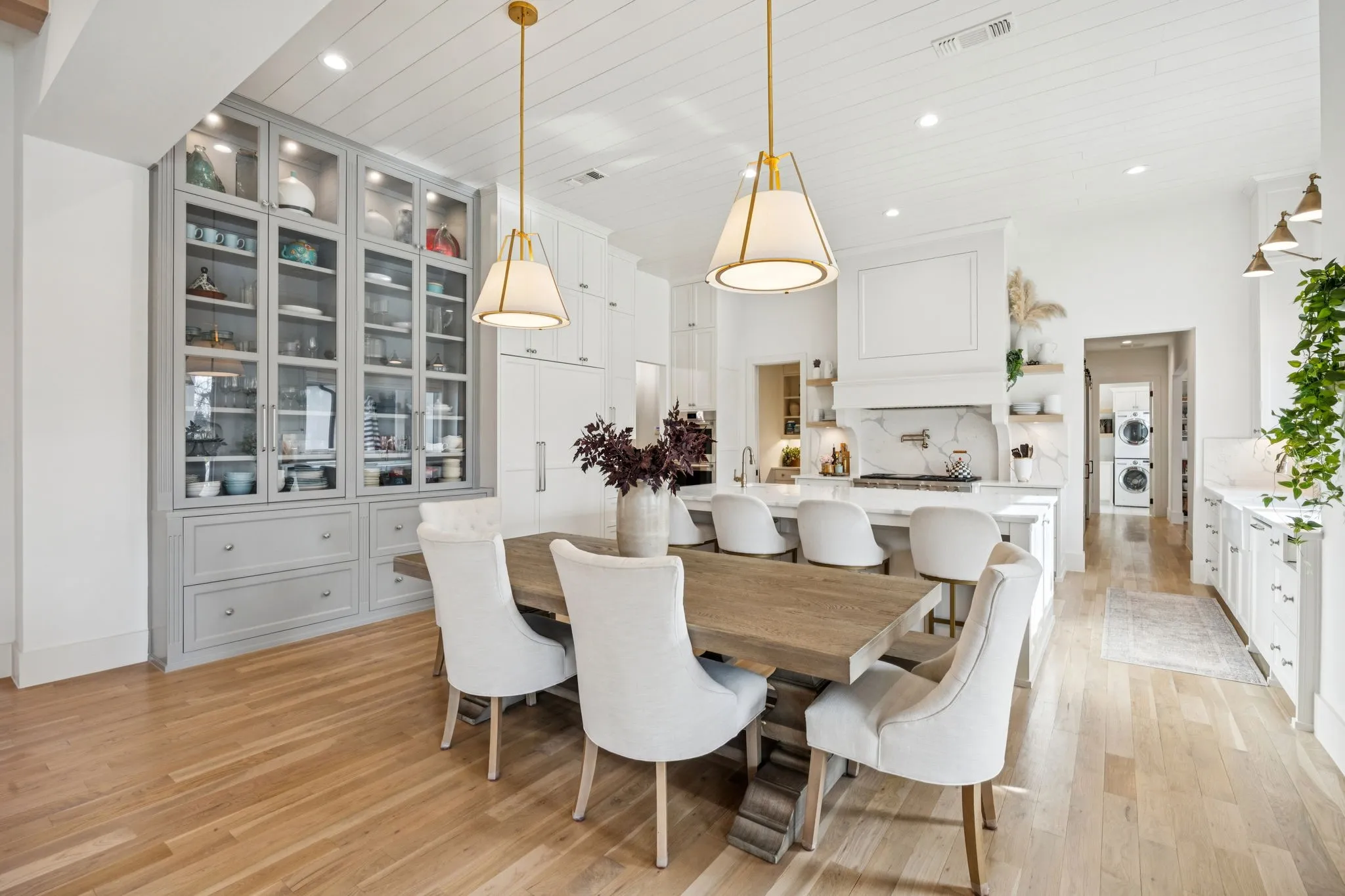Single Family Residence For Sale in Collin County , 2095 Honey Lane, Celina, Texas 75009, 4 Bedroom, 5 Bathroom, 4 Garage spaces, 4,687 Sqft, built in 2022, Preowned, mls#21150646, Real Estate Agent in Celina, Homes For Sale in Collin county, Homes For Sale in Celina, Realtor in Celina Texas, Real Estate Brokerage Independent Realty Texas, Luminita Cordes Realtor