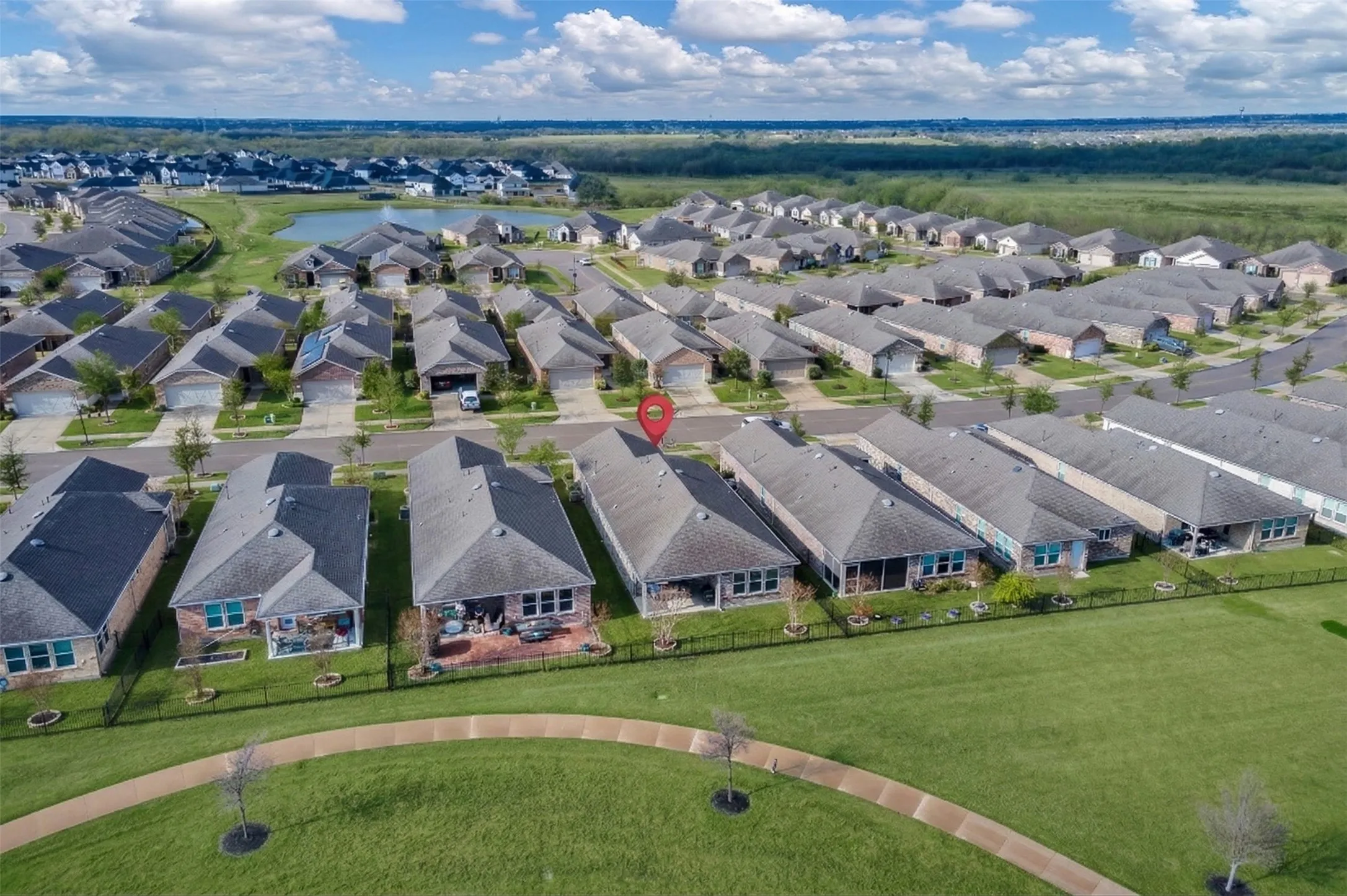 Single Family Residence For Sale in Denton County , 7629 Parade Drive, Little Elm, Texas 76227, 2 Bedroom, 2 Bathroom, 2 Garage spaces, 1,551 Sqft, built in 2019, Preowned, mls#21147978, Real Estate Agent in Little Elm, Homes For Sale in Denton county, Homes For Sale in Little Elm, Realtor in Little Elm Texas, Real Estate Brokerage Independent Realty Texas, Luminita Cordes Realtor