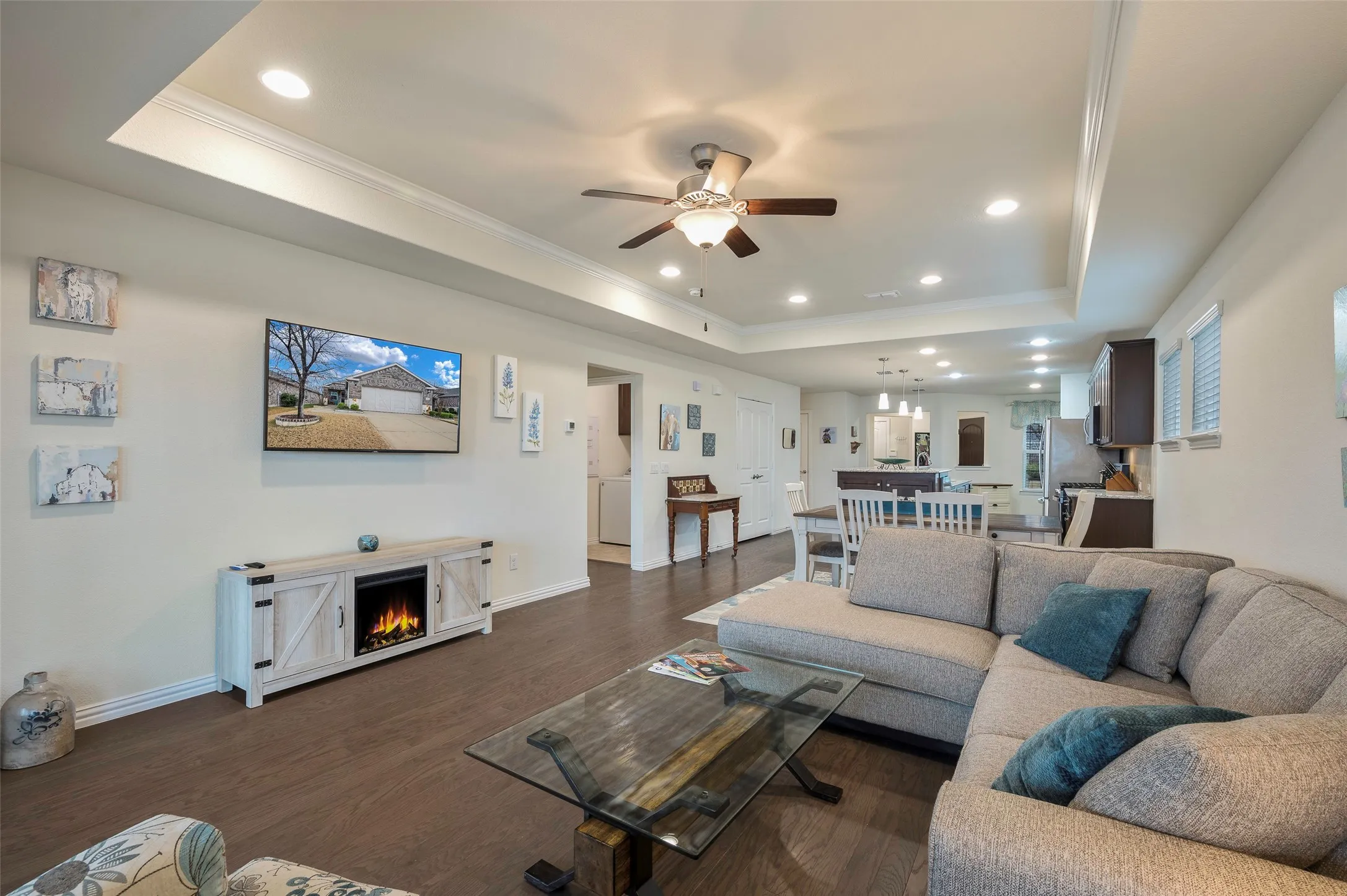 Single Family Residence For Sale in Denton County , 7629 Parade Drive, Little Elm, Texas 76227, 2 Bedroom, 2 Bathroom, 2 Garage spaces, 1,551 Sqft, built in 2019, Preowned, mls#21147978, Real Estate Agent in Little Elm, Homes For Sale in Denton county, Homes For Sale in Little Elm, Realtor in Little Elm Texas, Real Estate Brokerage Independent Realty Texas, Luminita Cordes Realtor