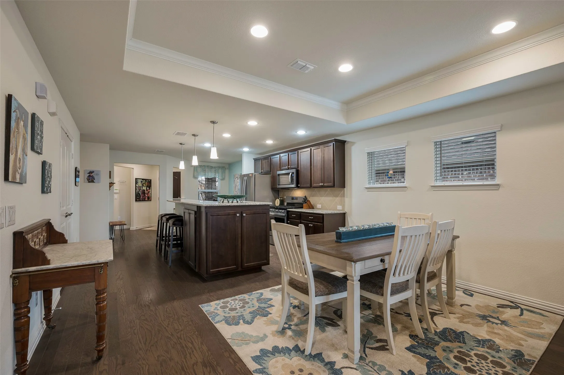 Single Family Residence For Sale in Denton County , 7629 Parade Drive, Little Elm, Texas 76227, 2 Bedroom, 2 Bathroom, 2 Garage spaces, 1,551 Sqft, built in 2019, Preowned, mls#21147978, Real Estate Agent in Little Elm, Homes For Sale in Denton county, Homes For Sale in Little Elm, Realtor in Little Elm Texas, Real Estate Brokerage Independent Realty Texas, Luminita Cordes Realtor