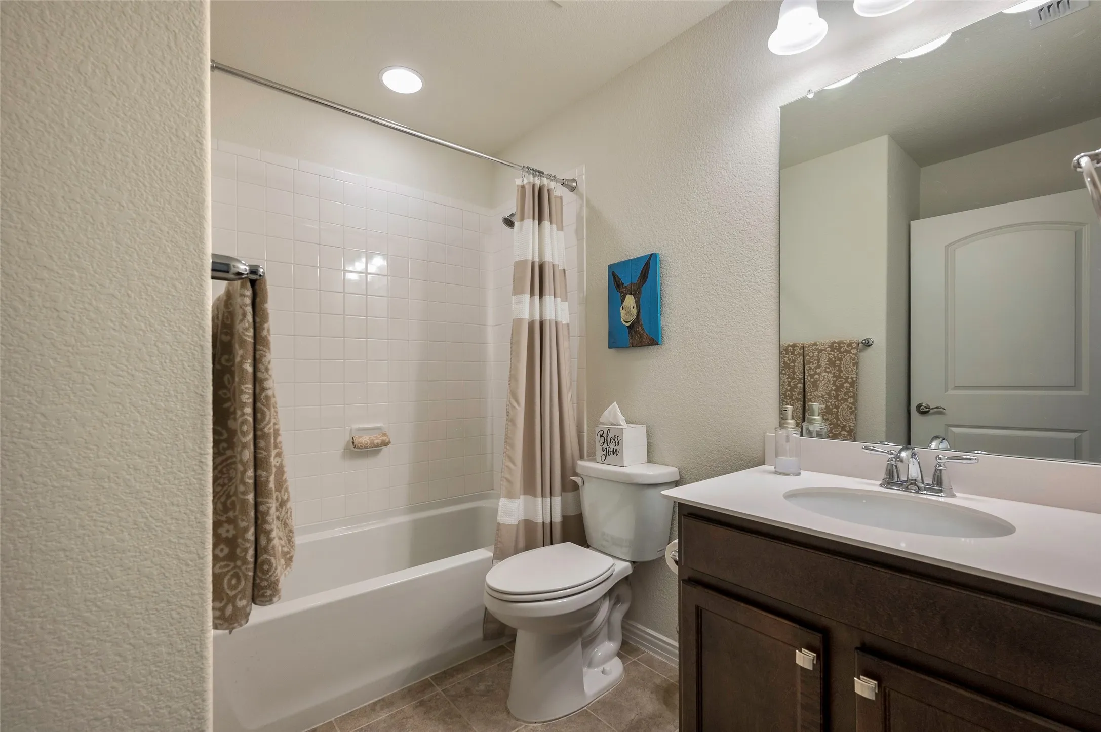 Single Family Residence For Sale in Denton County , 7629 Parade Drive, Little Elm, Texas 76227, 2 Bedroom, 2 Bathroom, 2 Garage spaces, 1,551 Sqft, built in 2019, Preowned, mls#21147978, Real Estate Agent in Little Elm, Homes For Sale in Denton county, Homes For Sale in Little Elm, Realtor in Little Elm Texas, Real Estate Brokerage Independent Realty Texas, Luminita Cordes Realtor