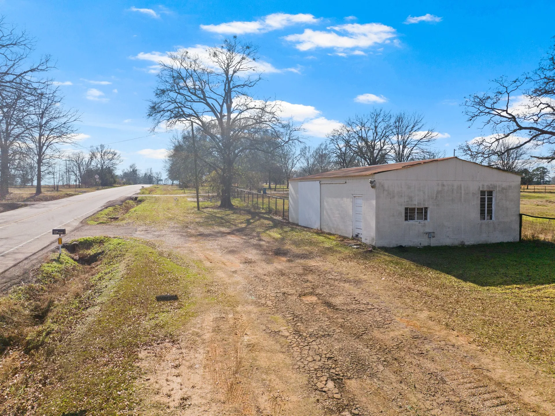 Unimproved Land For Sale in Titus County , TBD FM 1402 and Nevills Rd, Mt Pleasant, Texas 75455, 0, 0, Garage spaces, 0 Sqft, built in 0, Price $699,000, mls#21152545, Real Estate Agent in Mt Pleasant, Homes For Sale in Titus county, Homes For Sale in Mt Pleasant, Realtor in Mt Pleasant Texas, Real Estate Brokerage Independent Realty Texas, Luminita Cordes Realtor