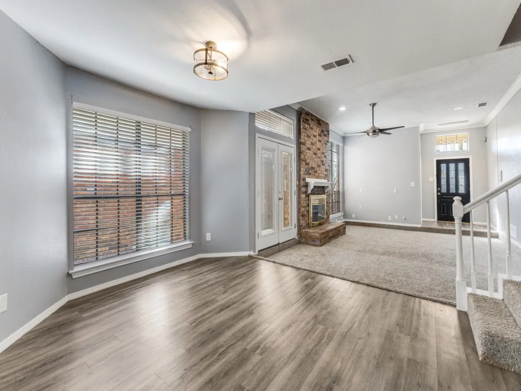 Single Family Residence For Sale in Dallas County , 205 Benwynd Drive, Mesquite, Texas 75149, 3 Bedroom, 3 Bathroom, Garage spaces, 2,521 Sqft, built in 1984, Preowned, mls#21152700, Real Estate Agent in Mesquite, Homes For Sale in Dallas county, Homes For Sale in Mesquite, Realtor in Mesquite Texas, Real Estate Brokerage Independent Realty Texas, Luminita Cordes Realtor
