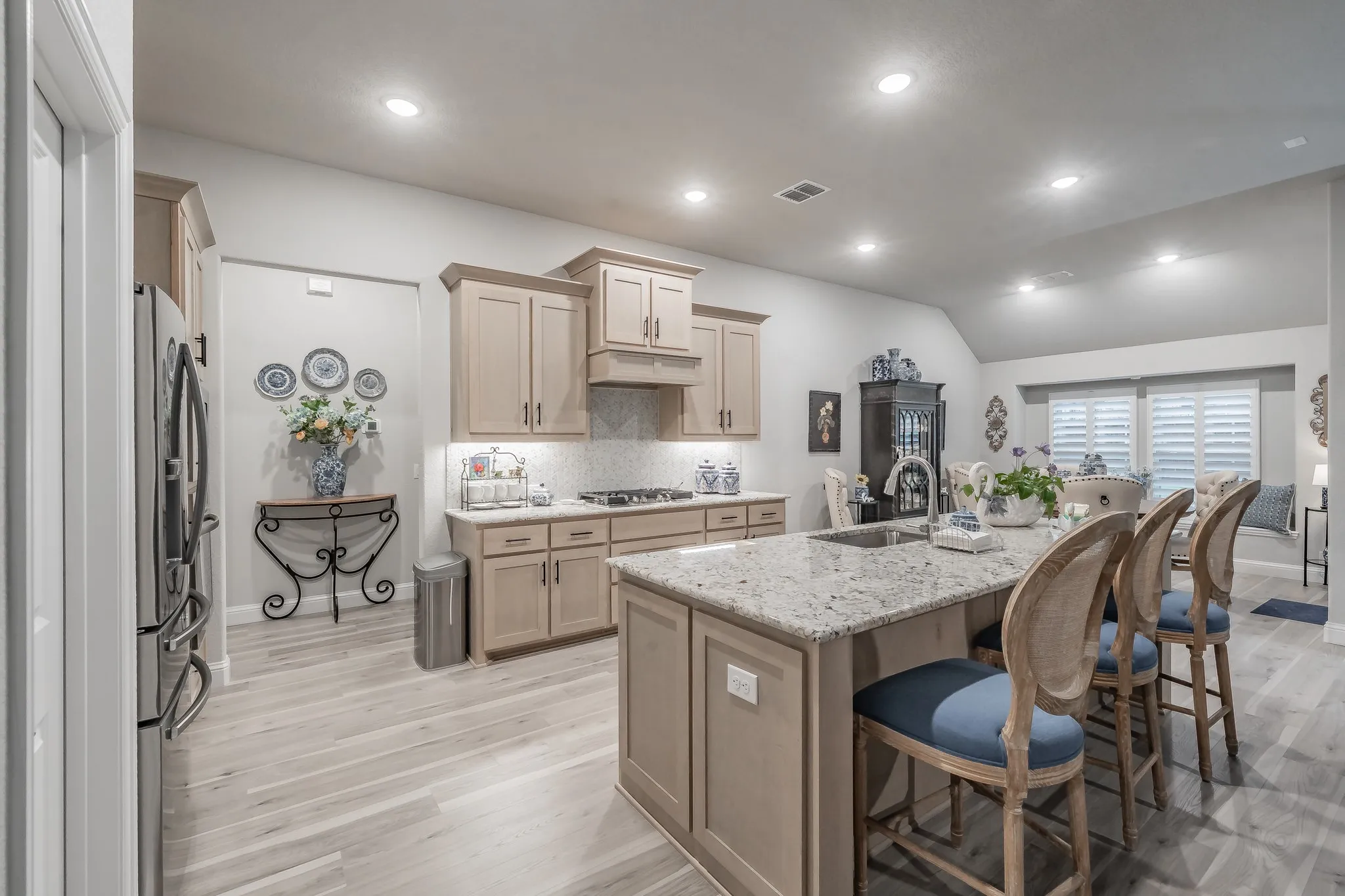 Gorgeous kitchen with tons of cabinet space and counter space!