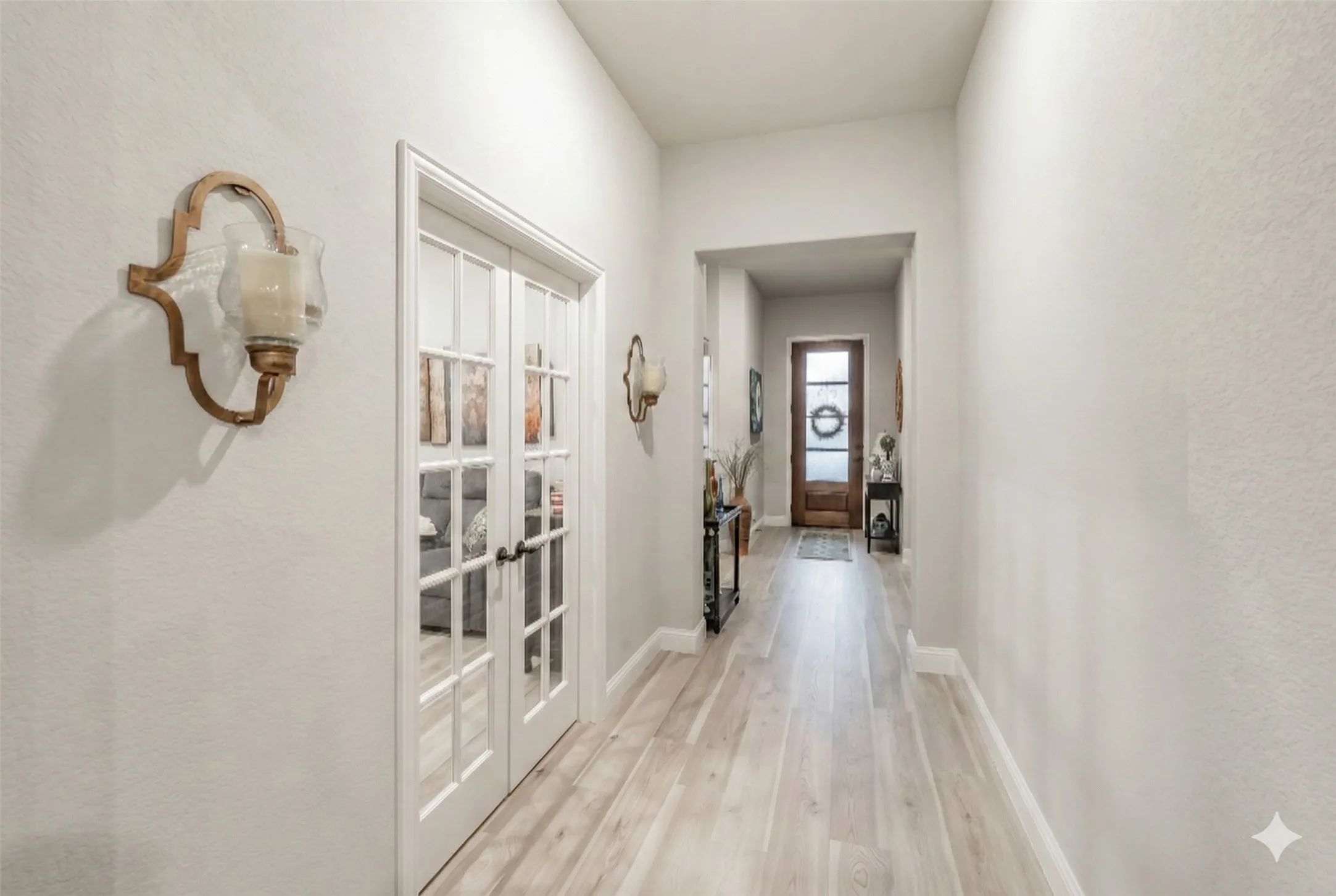 Single Family Residence For Sale in Denton County , 1076 Fleetwood Drive, Justin, Texas 76247, 3 Bedroom, 3 Bathroom, 2 Garage spaces, 2,521 Sqft, built in 2023, Preowned, mls#21152497, Real Estate Agent in Justin, Homes For Sale in Denton county, Homes For Sale in Justin, Realtor in Justin Texas, Real Estate Brokerage Independent Realty Texas, Luminita Cordes Realtor