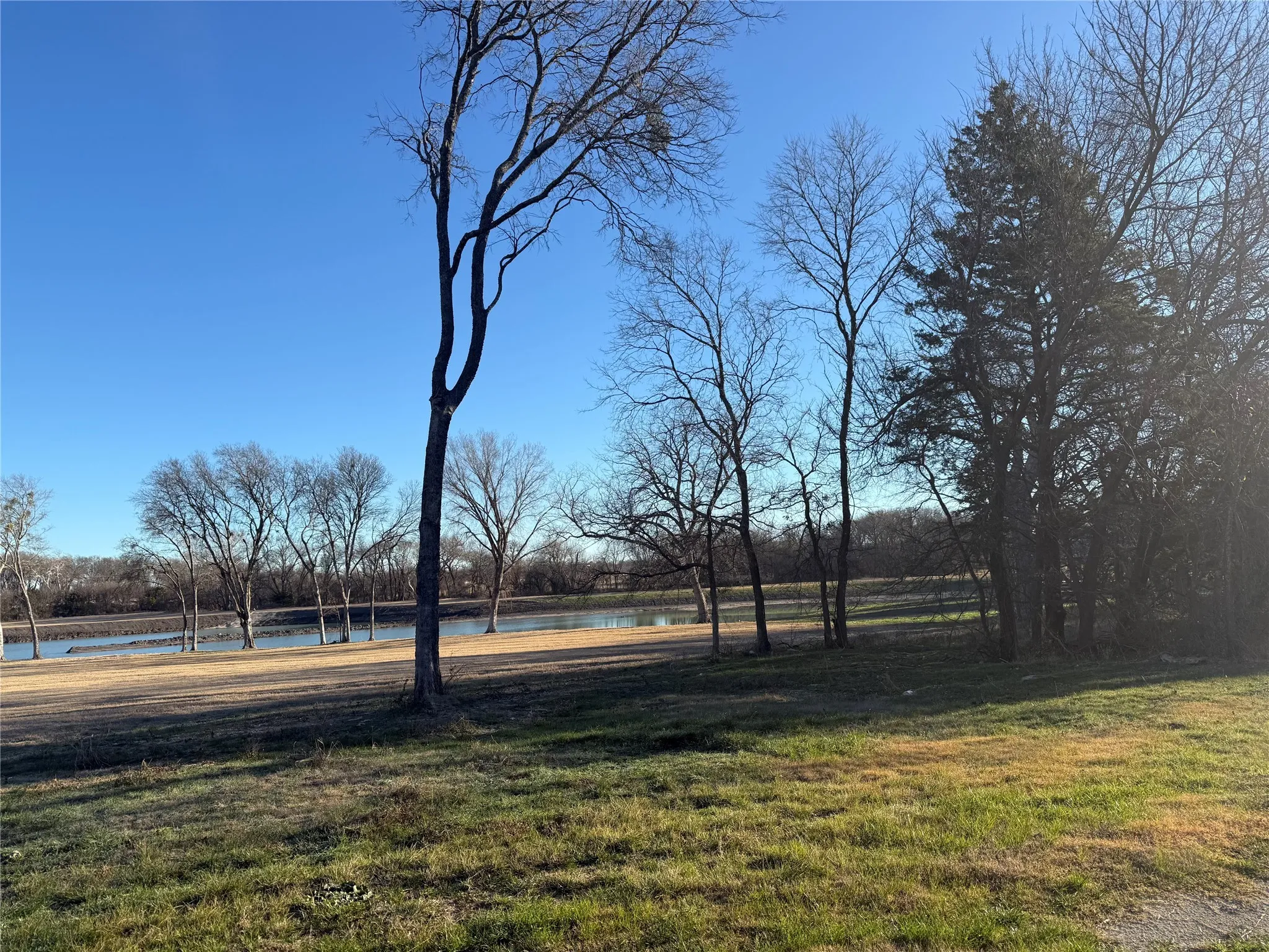 Unimproved Land For Sale in Collin County , TBD FM 1827, Anna, Texas 75409, 0, 0, Garage spaces, 0 Sqft, built in 0, Price $599,000, mls#21152803, Real Estate Agent in Anna, Homes For Sale in Collin county, Homes For Sale in Anna, Realtor in Anna Texas, Real Estate Brokerage Independent Realty Texas, Luminita Cordes Realtor