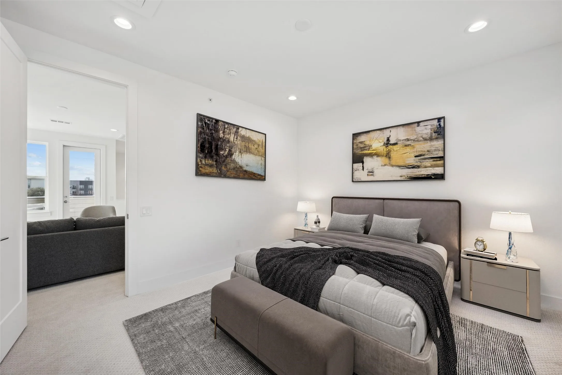 Townhouse For Sale in Dallas County , 3064 Chimes Street, Dallas, Texas 75219, 4 Bedroom, 5 Bathroom, 2 Garage spaces, 2,871 Sqft, built in 2022, New Construction - Complete, mls#21152440, Real Estate Agent in Dallas, Homes For Sale in Dallas county, Homes For Sale in Dallas, Realtor in Dallas Texas, Real Estate Brokerage Independent Realty Texas, Luminita Cordes Realtor